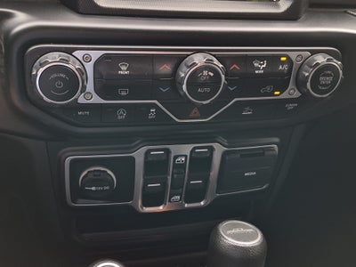 2022 Jeep Gladiator Willys