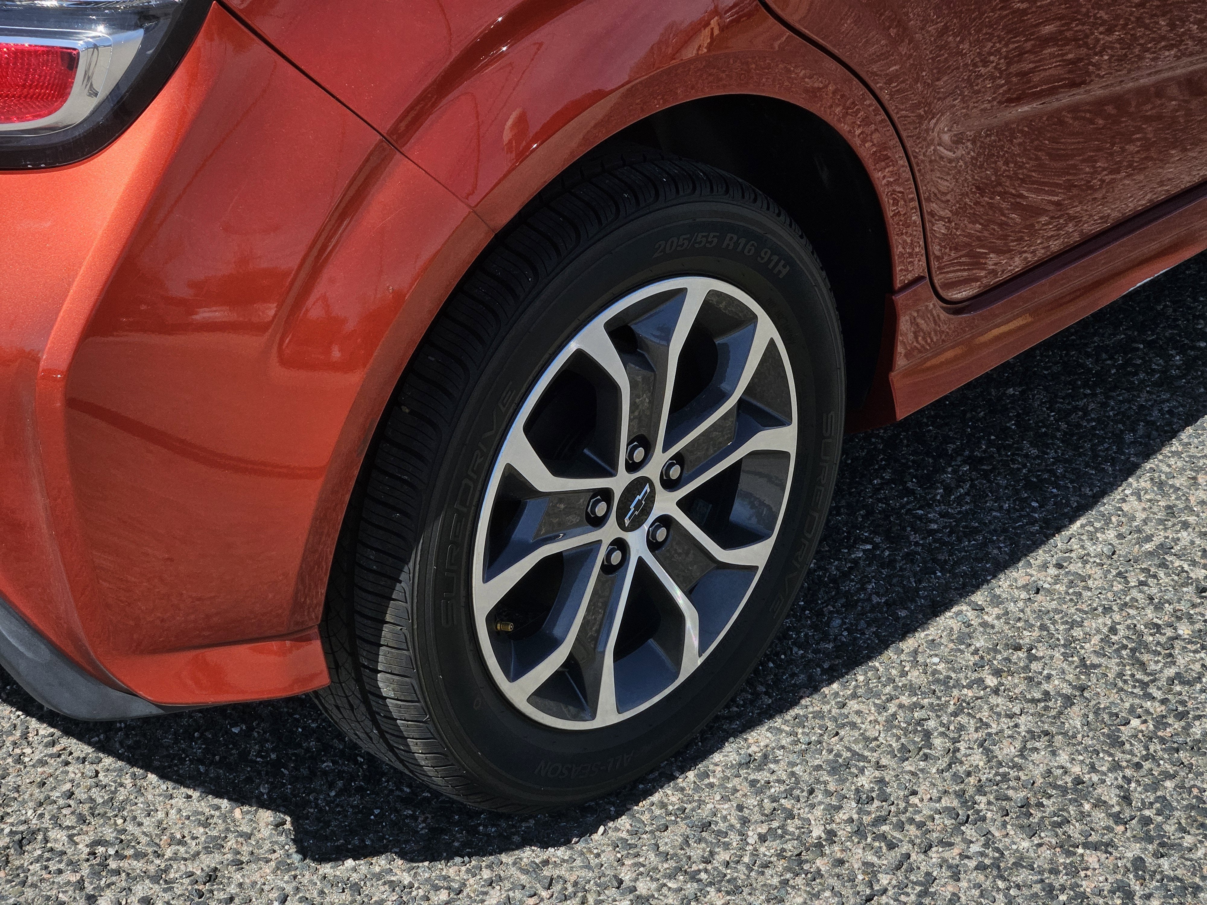 2020 Chevrolet Sonic LT 5-Door