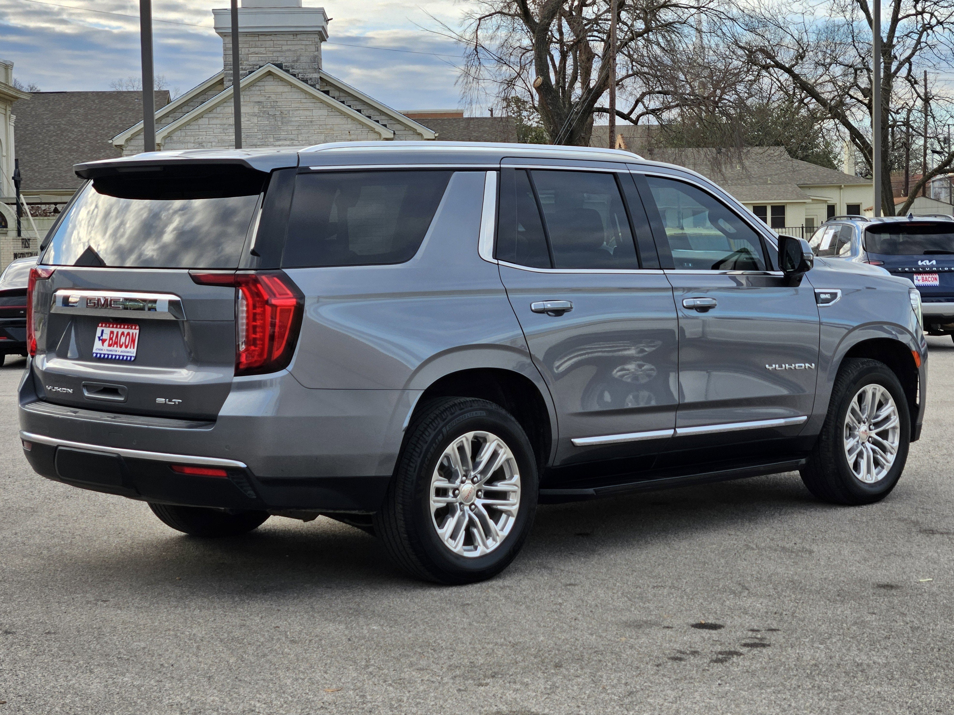 2021 GMC Yukon SLT