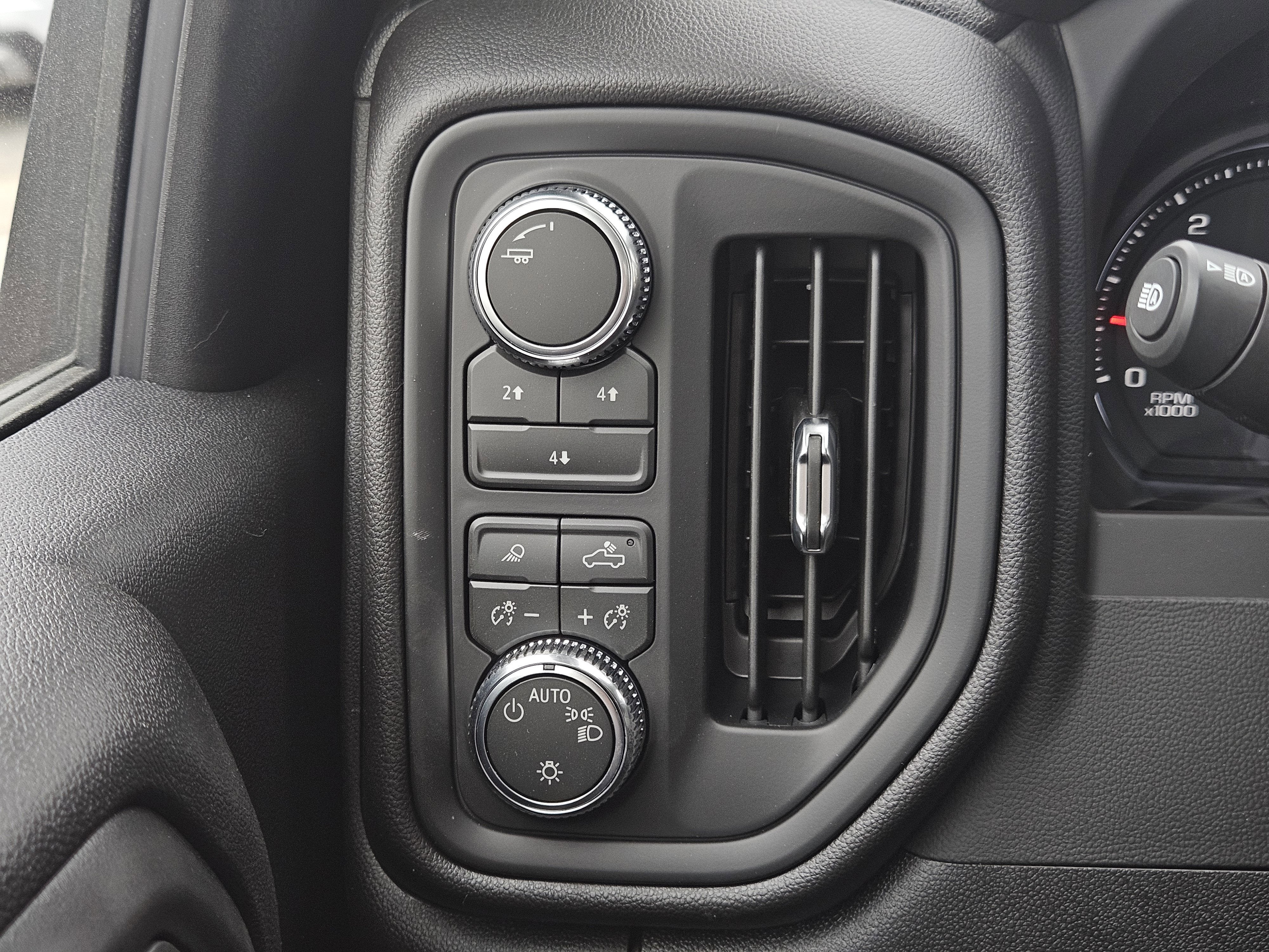 2026 GMC Sierra 3500 HD Pro DRW