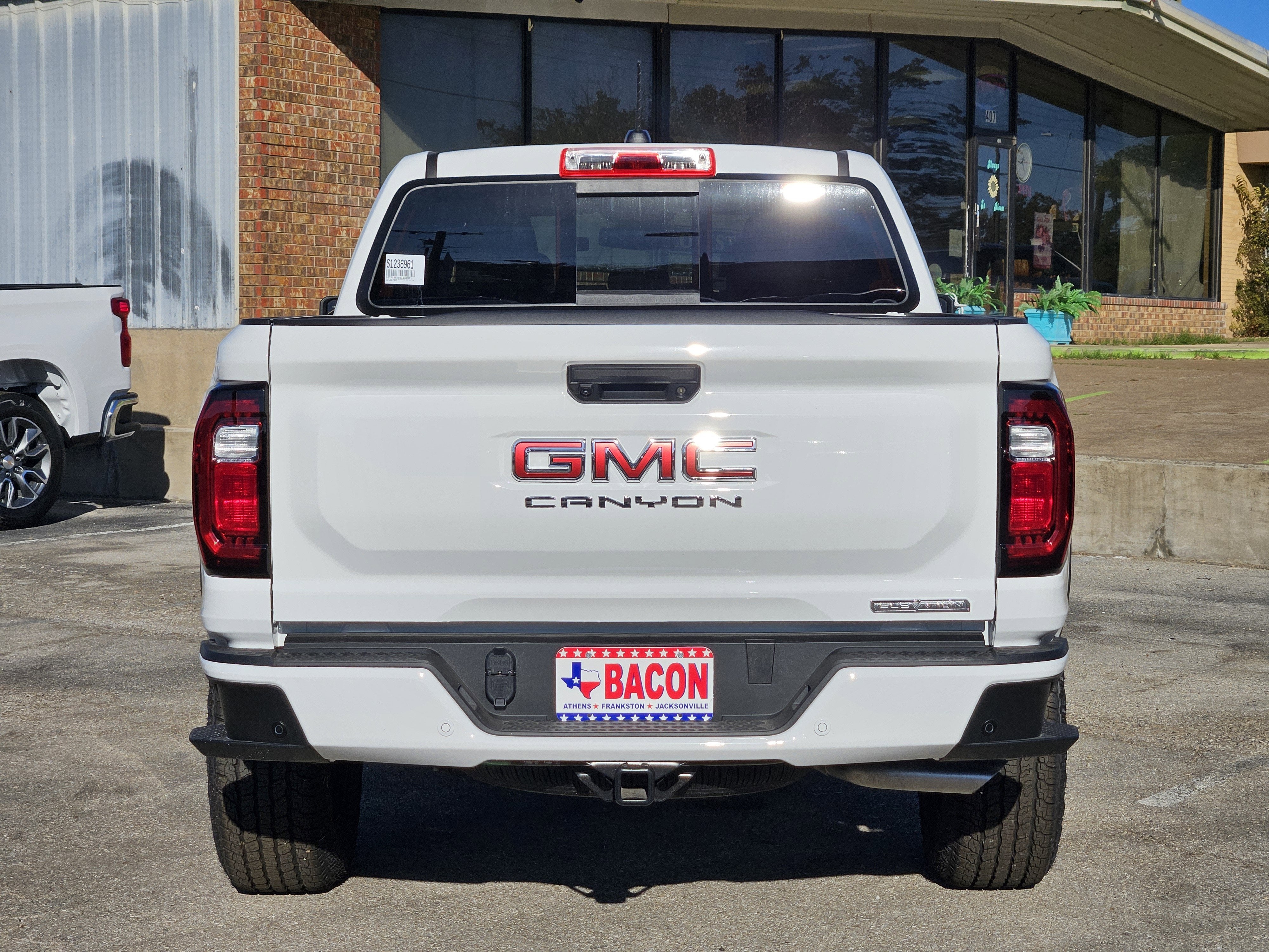 2025 GMC Canyon Elevation