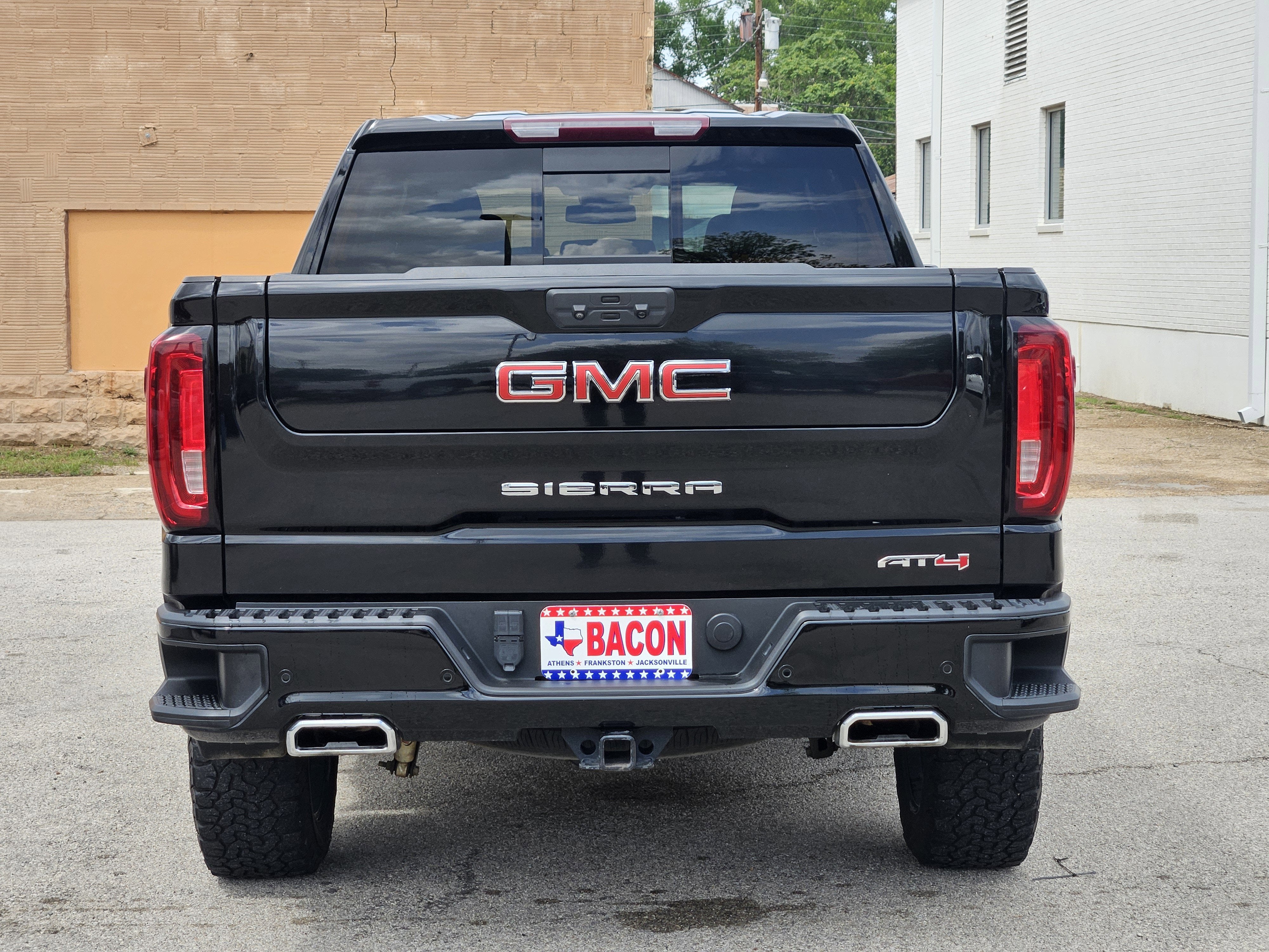 2023 GMC Sierra 1500 AT4