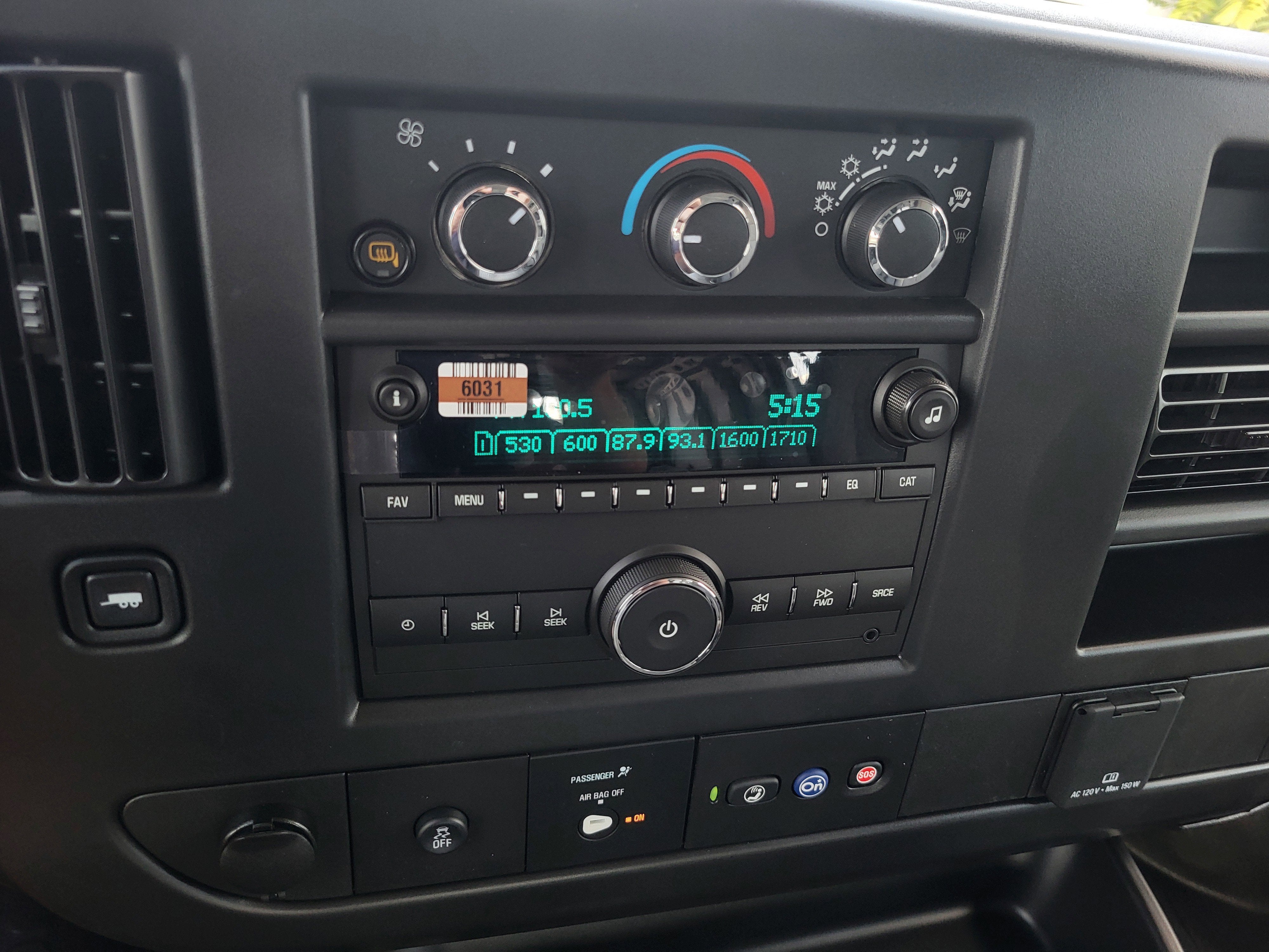 2025 GMC Savana Cargo 2500 Work Van