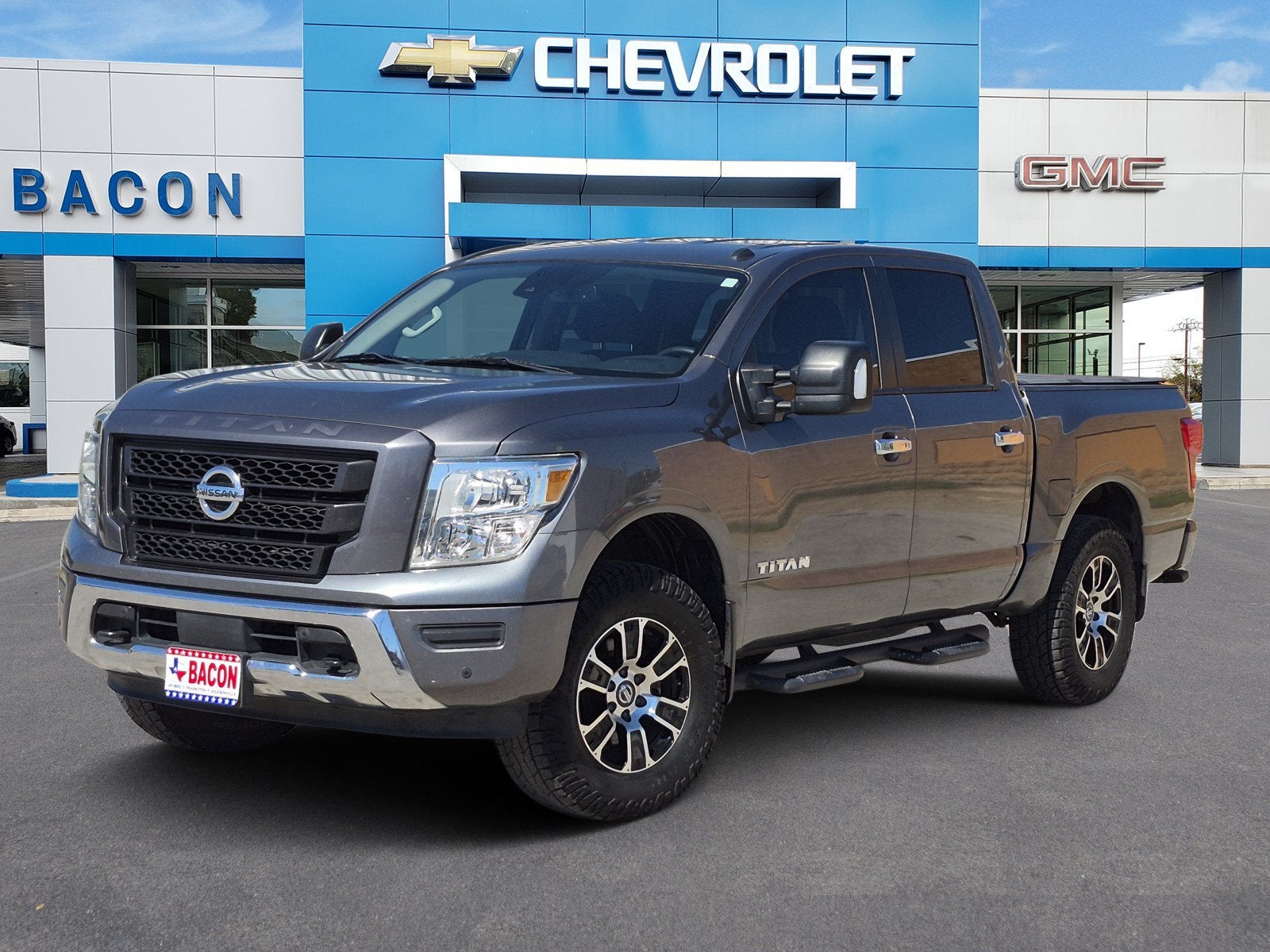 2021 Nissan Titan SV