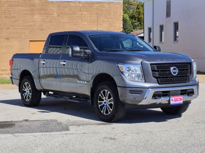 2021 Nissan Titan SV