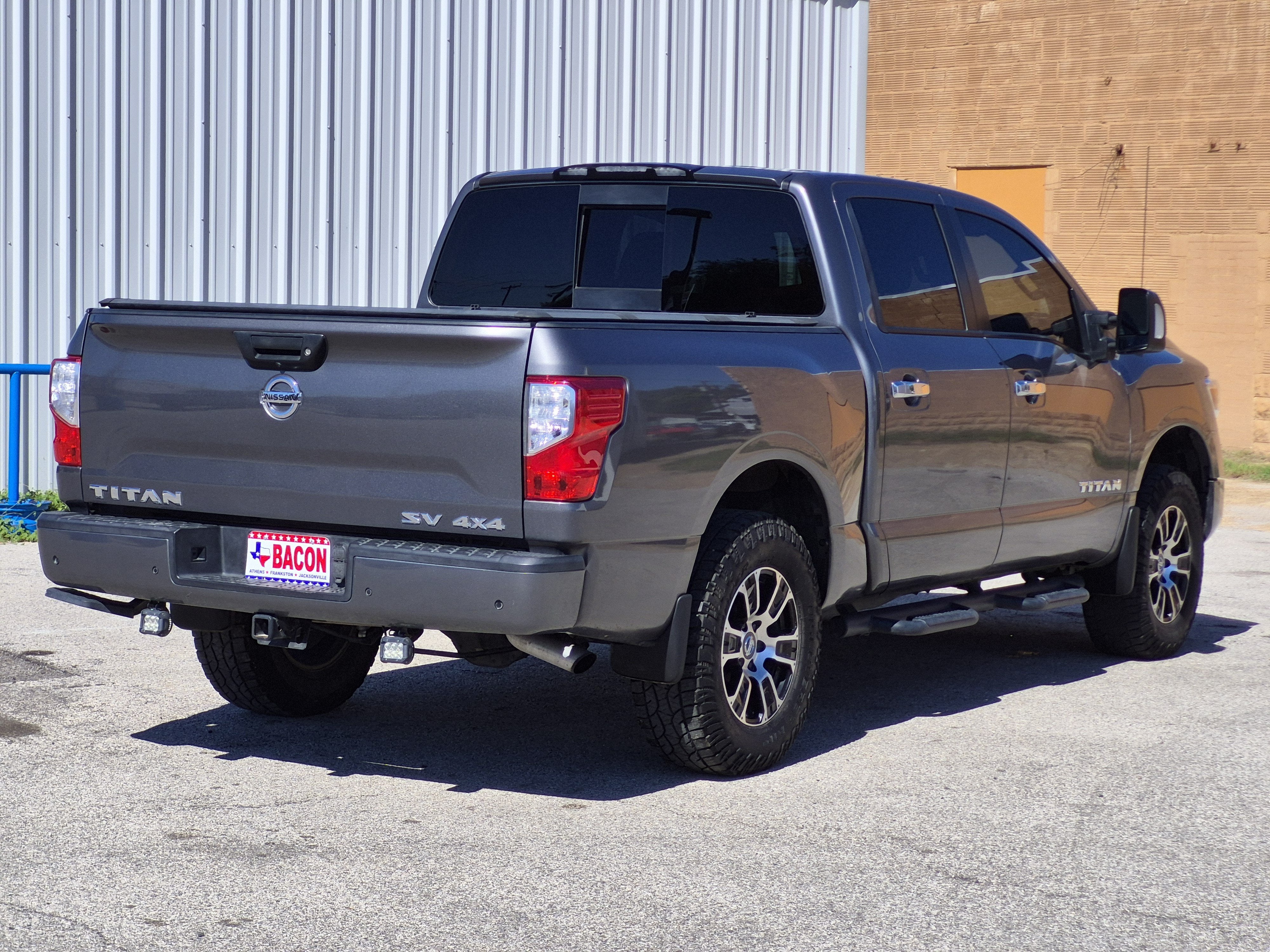 2021 Nissan Titan SV