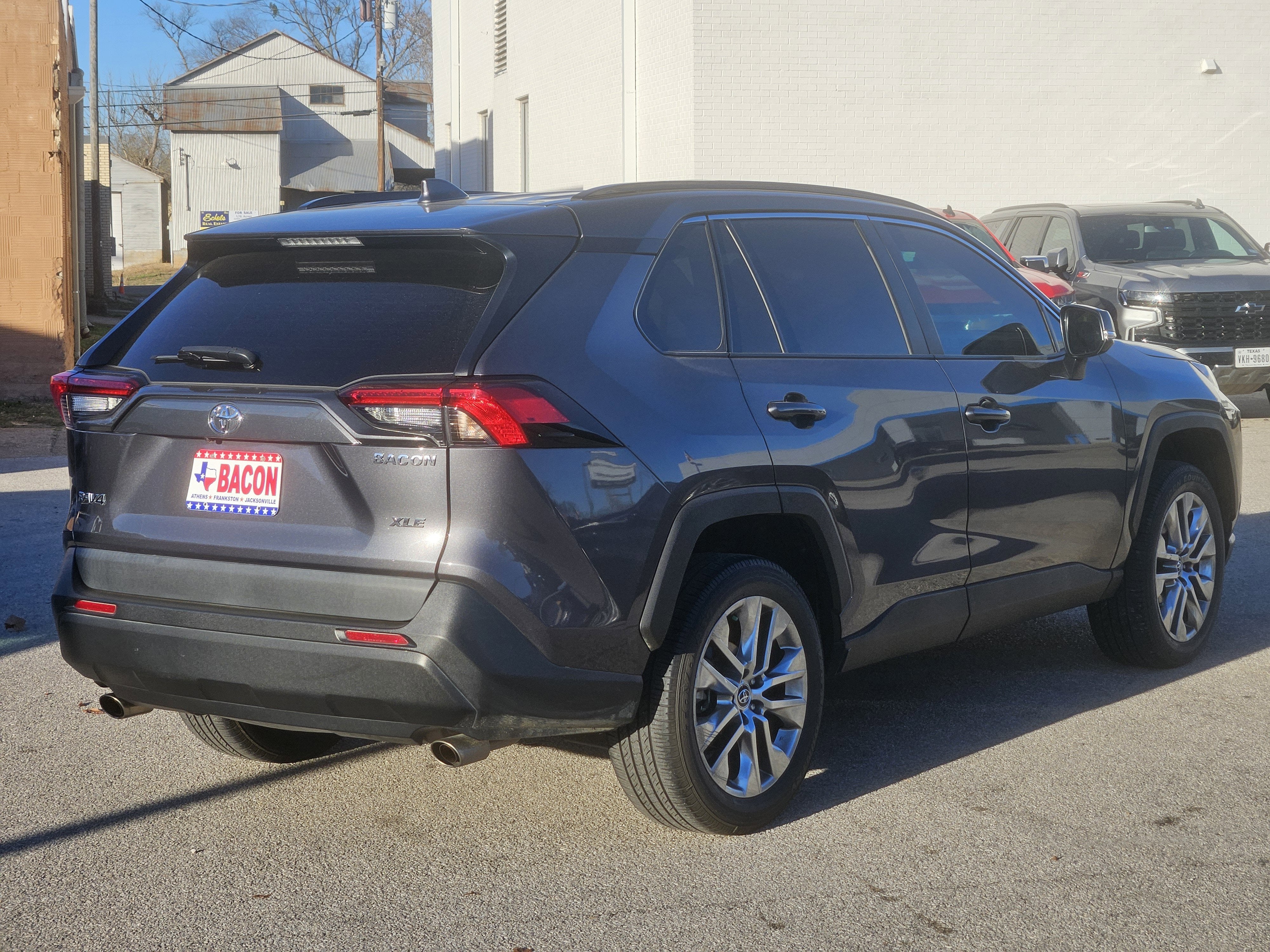 2020 Toyota RAV4 XLE Premium