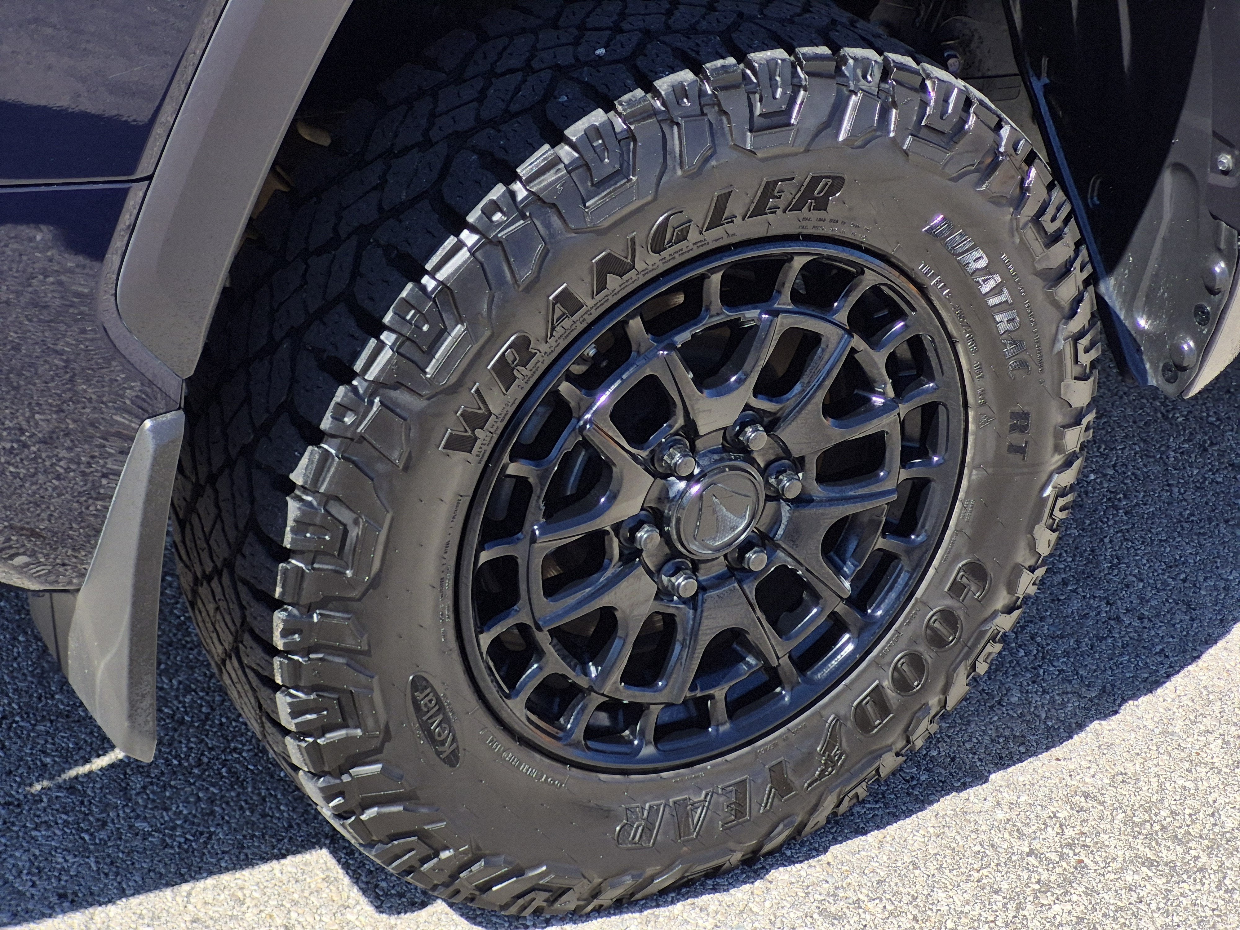 2025 Toyota Tundra 4WD SR