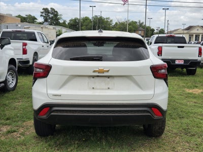 2025 Chevrolet Trax LS