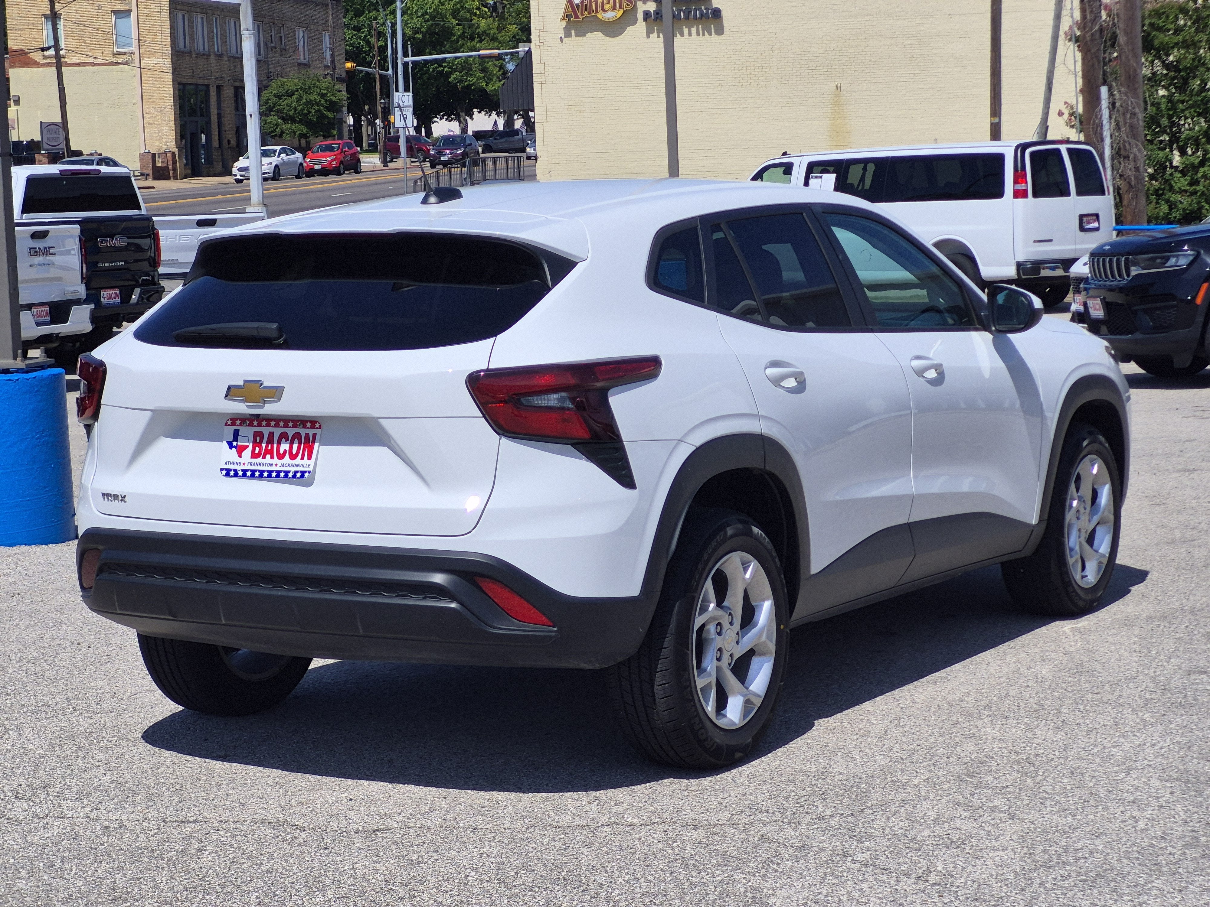 2025 Chevrolet Trax LS