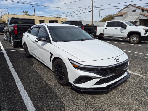 2024 Hyundai Elantra SE