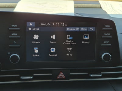 2024 Hyundai Elantra SE