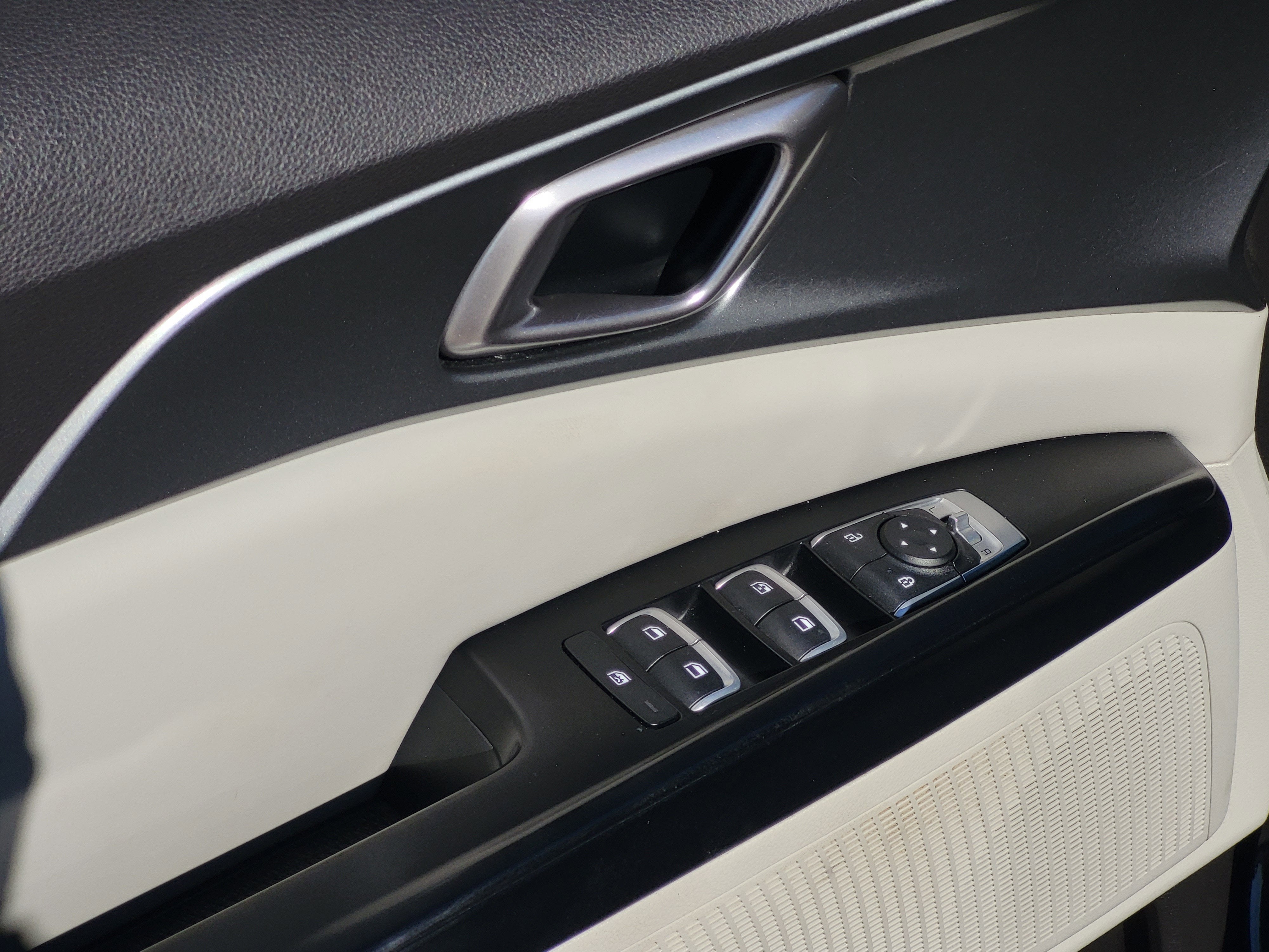 2022 Kia Carnival LX