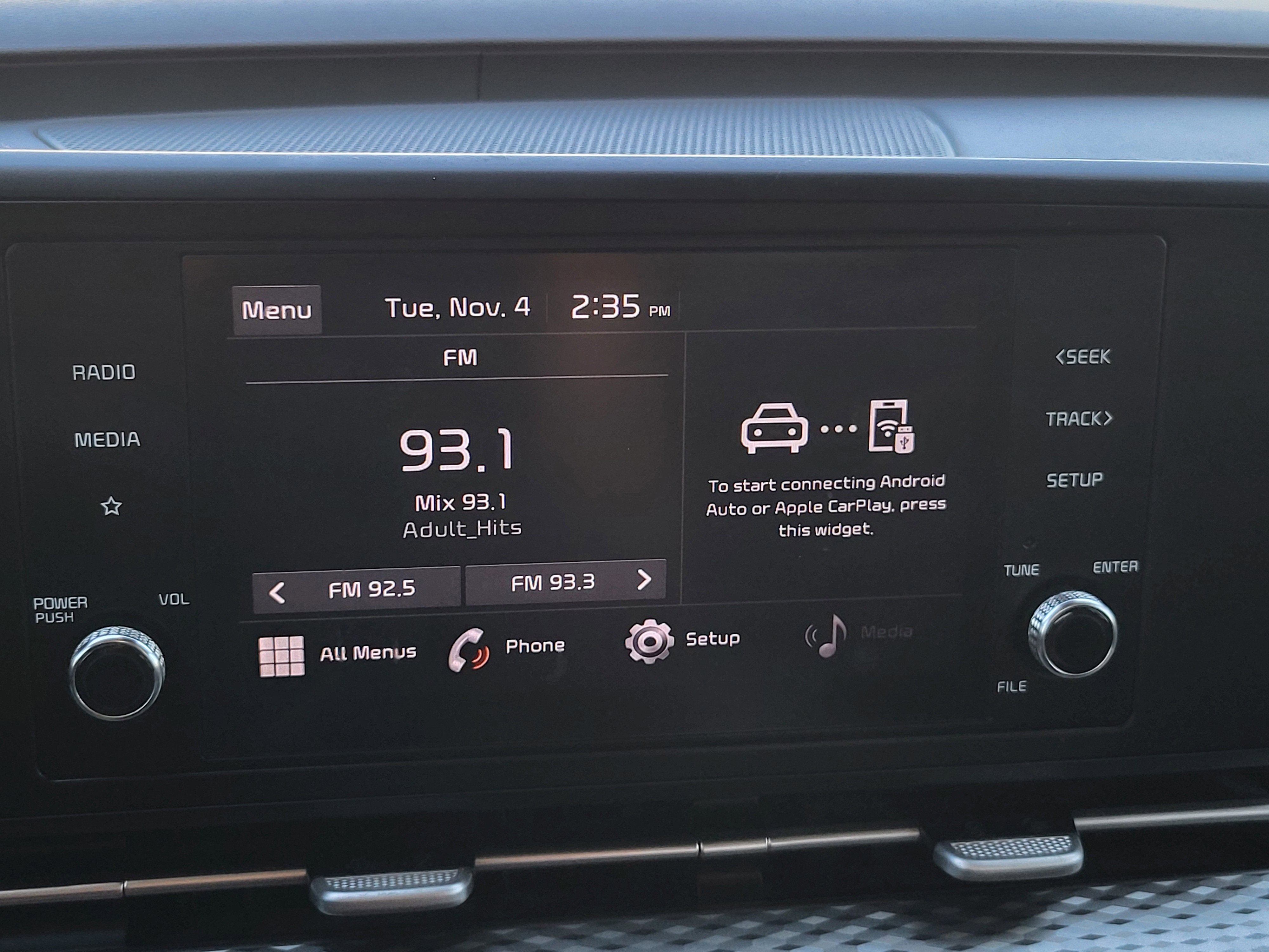 2022 Kia Carnival LX