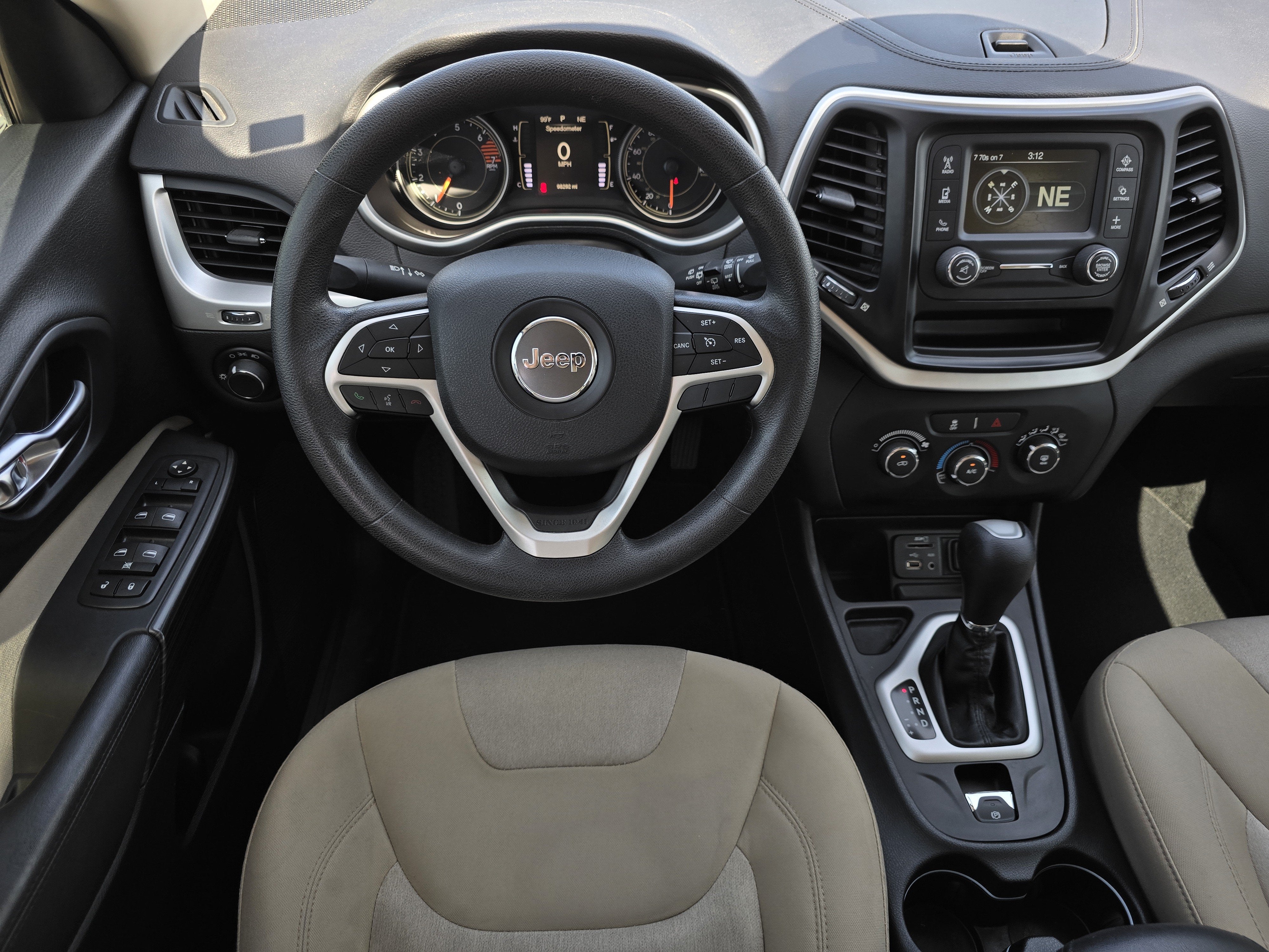 2016 Jeep Cherokee Sport