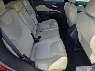 2016 Jeep Cherokee Sport