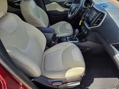 2016 Jeep Cherokee Sport