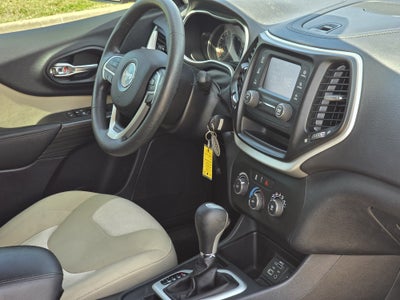 2016 Jeep Cherokee Sport