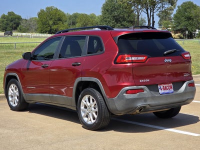 2016 Jeep Cherokee Sport