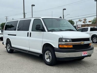 2025 Chevrolet Express Passenger LT