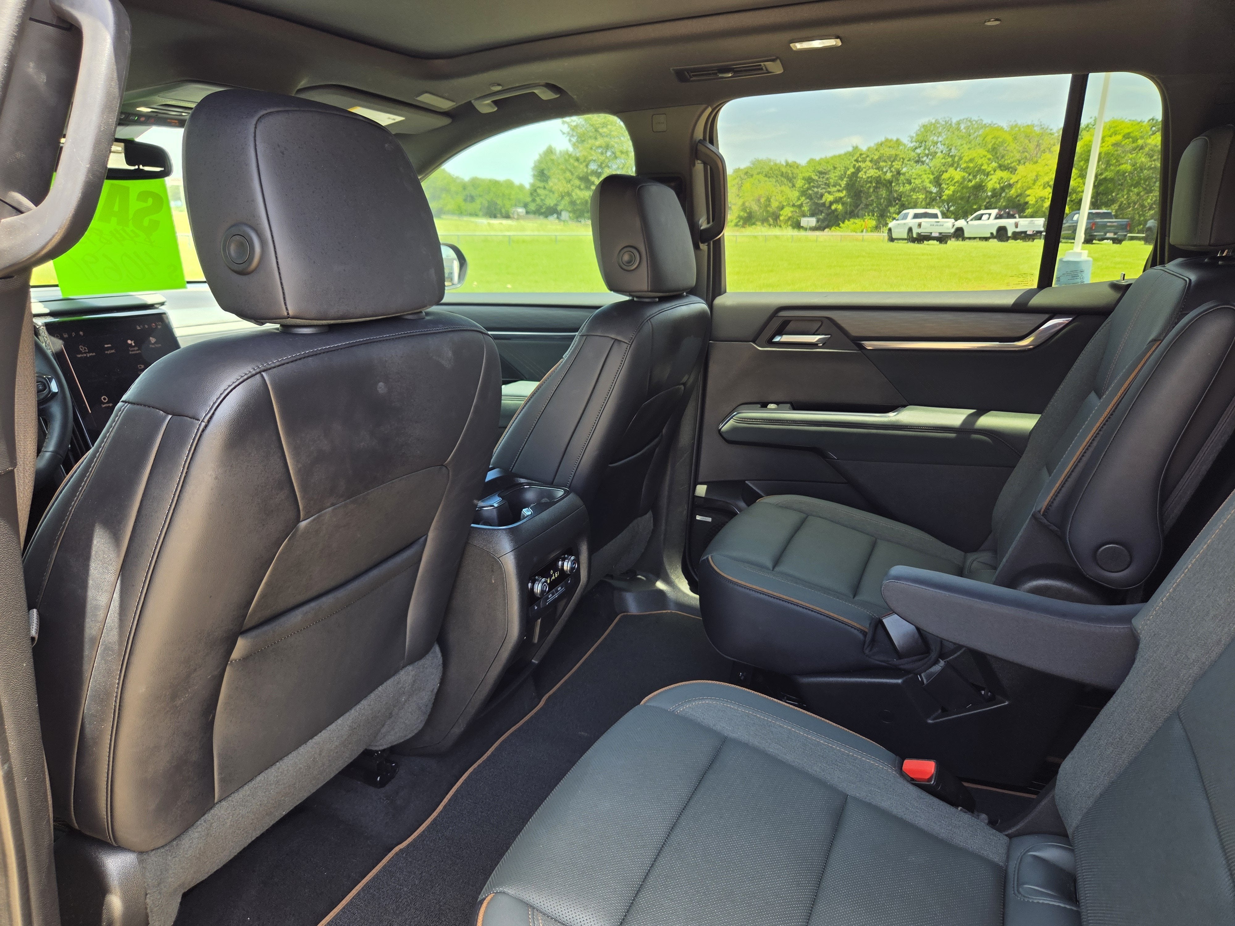 2024 GMC Acadia AWD AT4