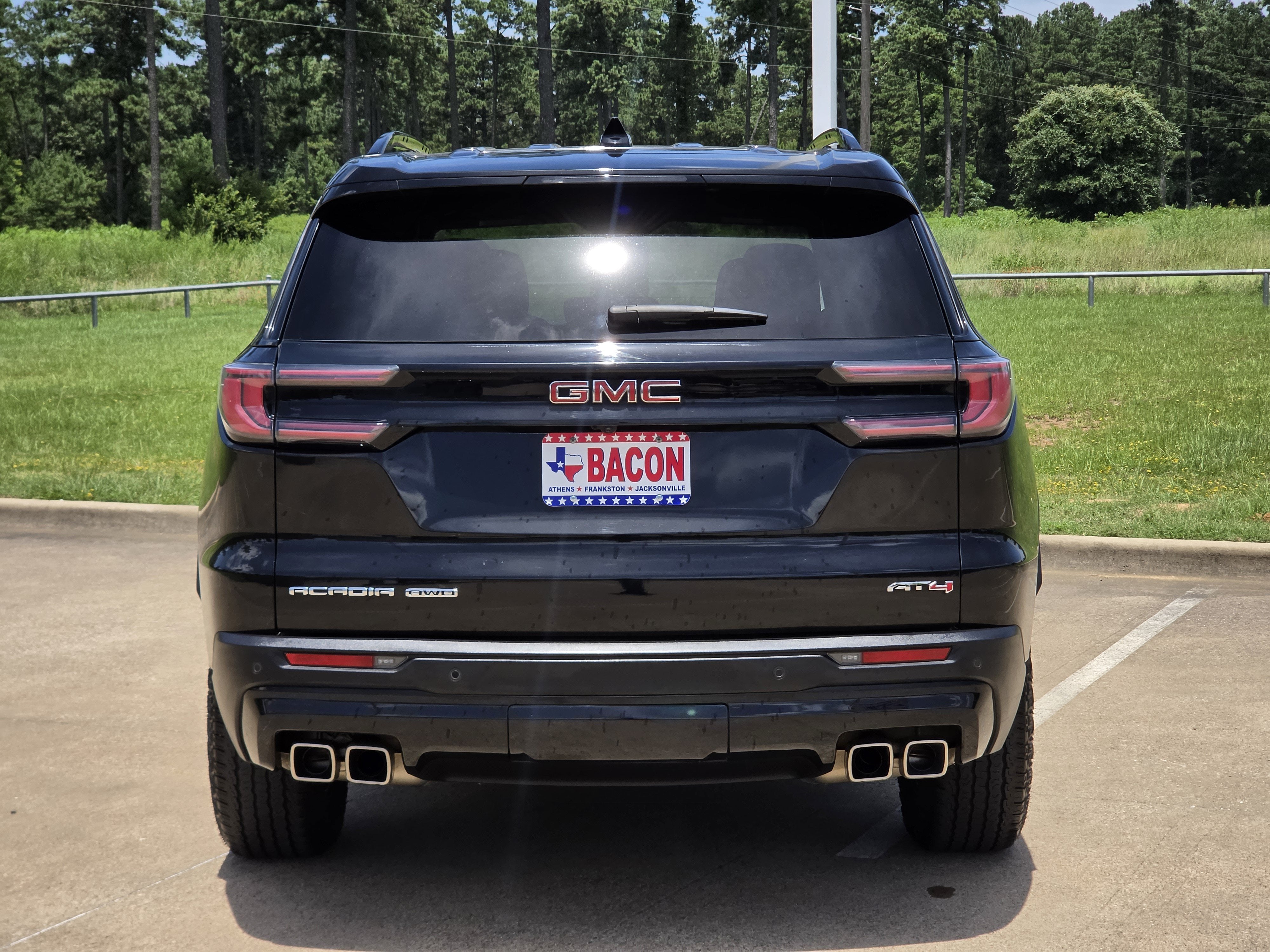 2024 GMC Acadia AWD AT4