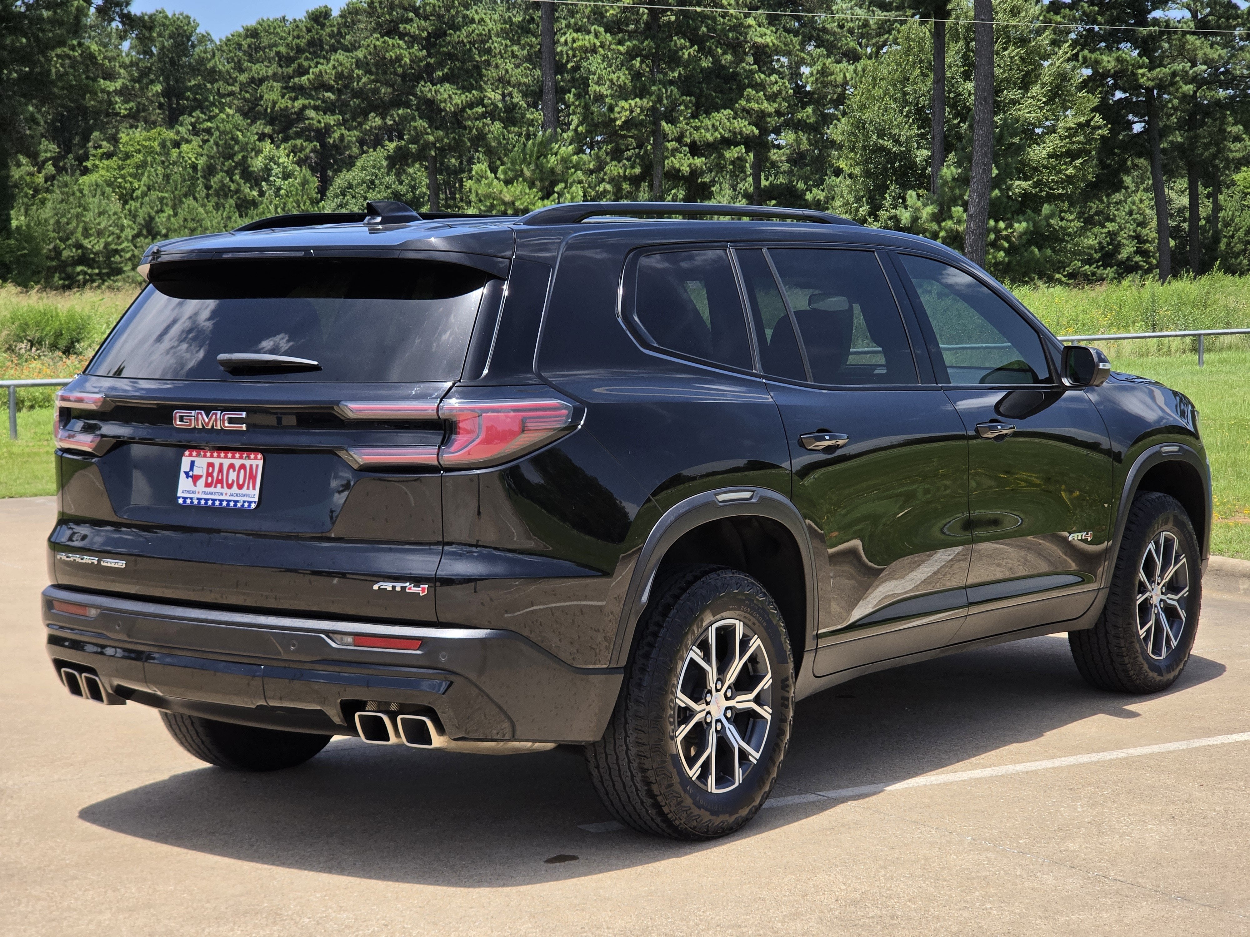 2024 GMC Acadia AWD AT4