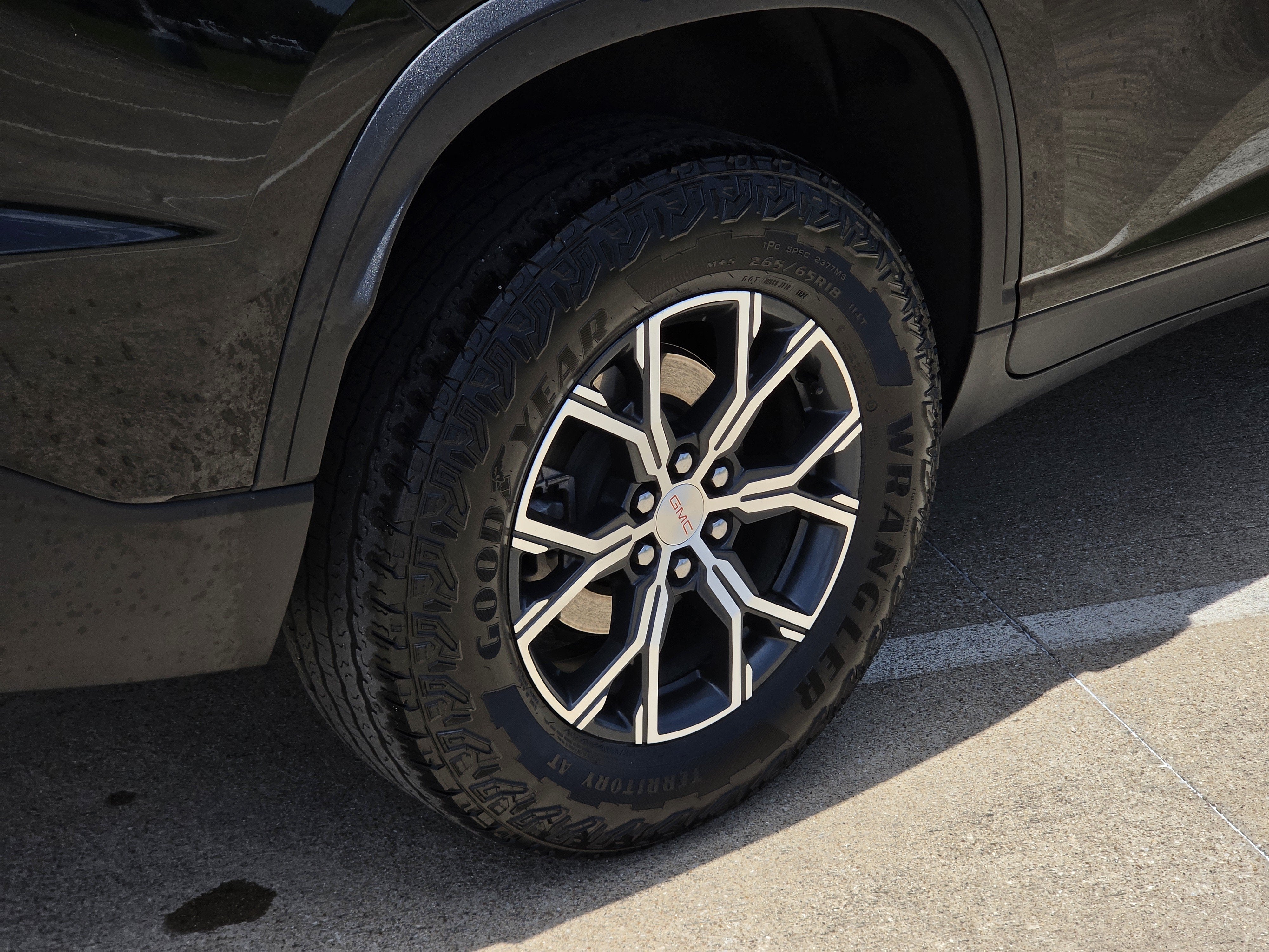 2024 GMC Acadia AWD AT4
