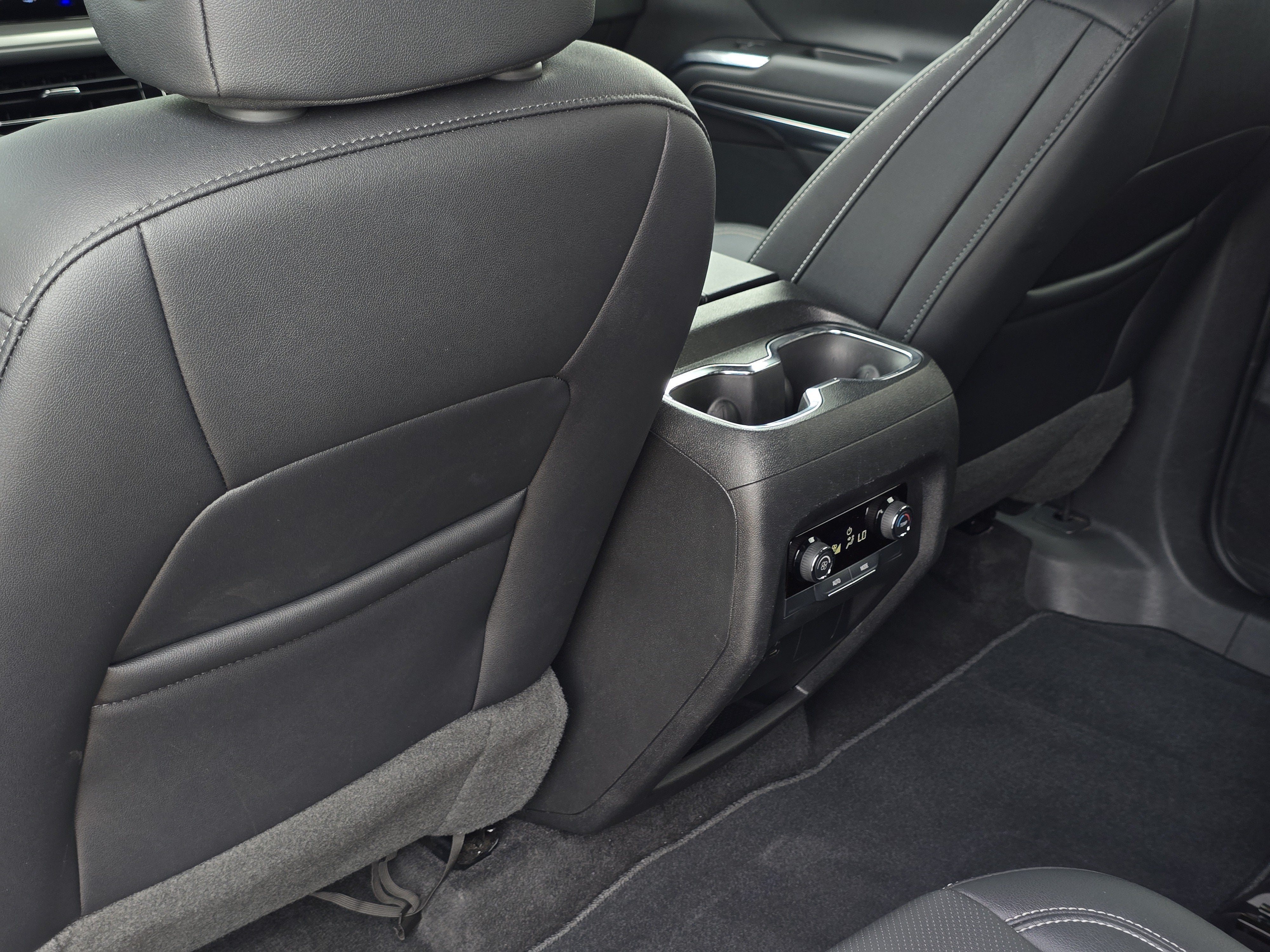 2025 Chevrolet Traverse FWD LT