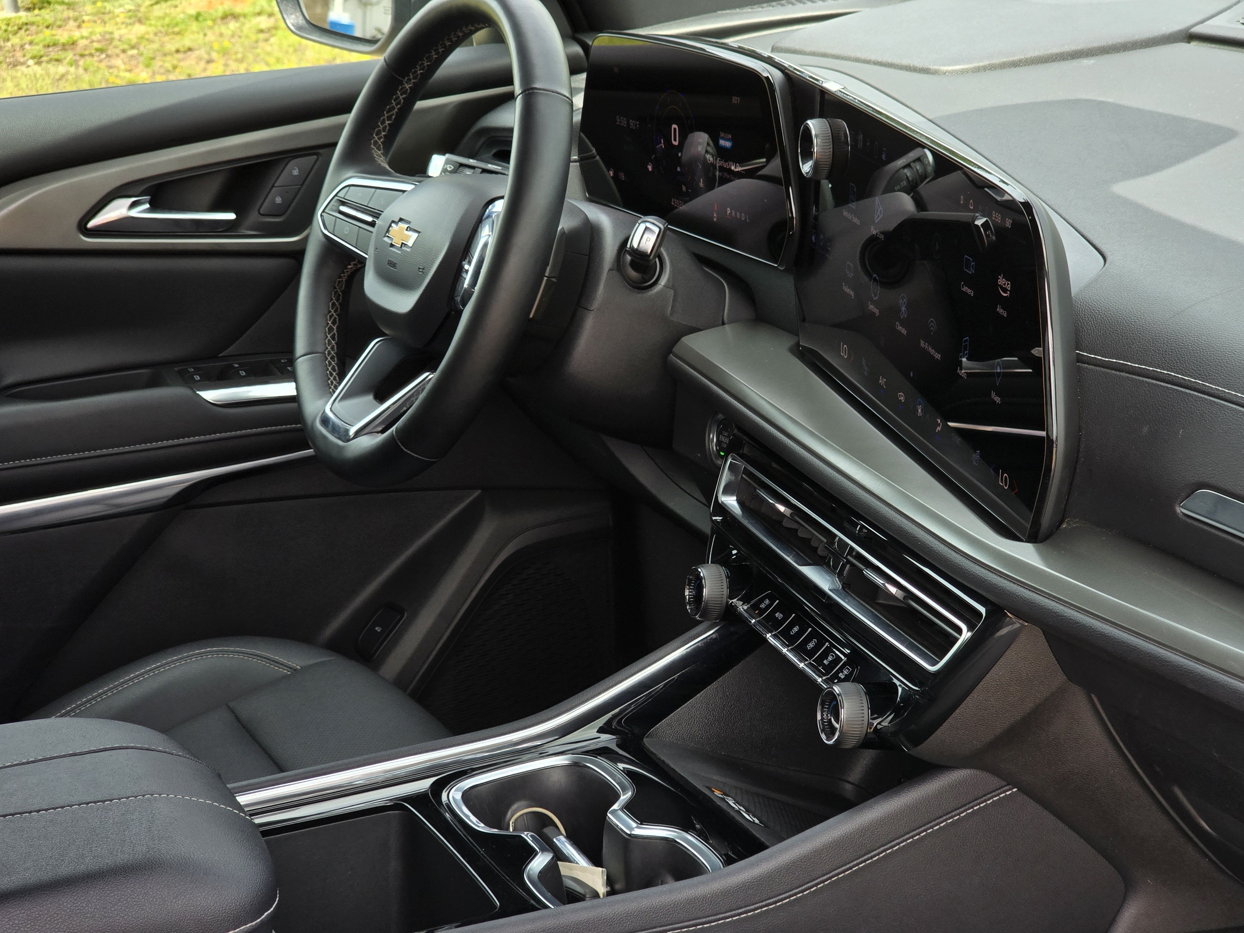 2025 Chevrolet Traverse FWD LT
