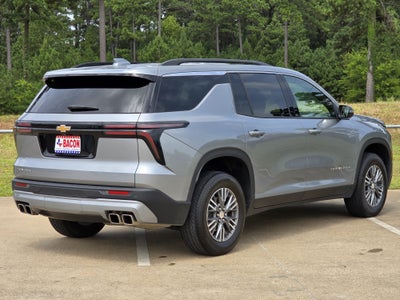 2025 Chevrolet Traverse FWD LT