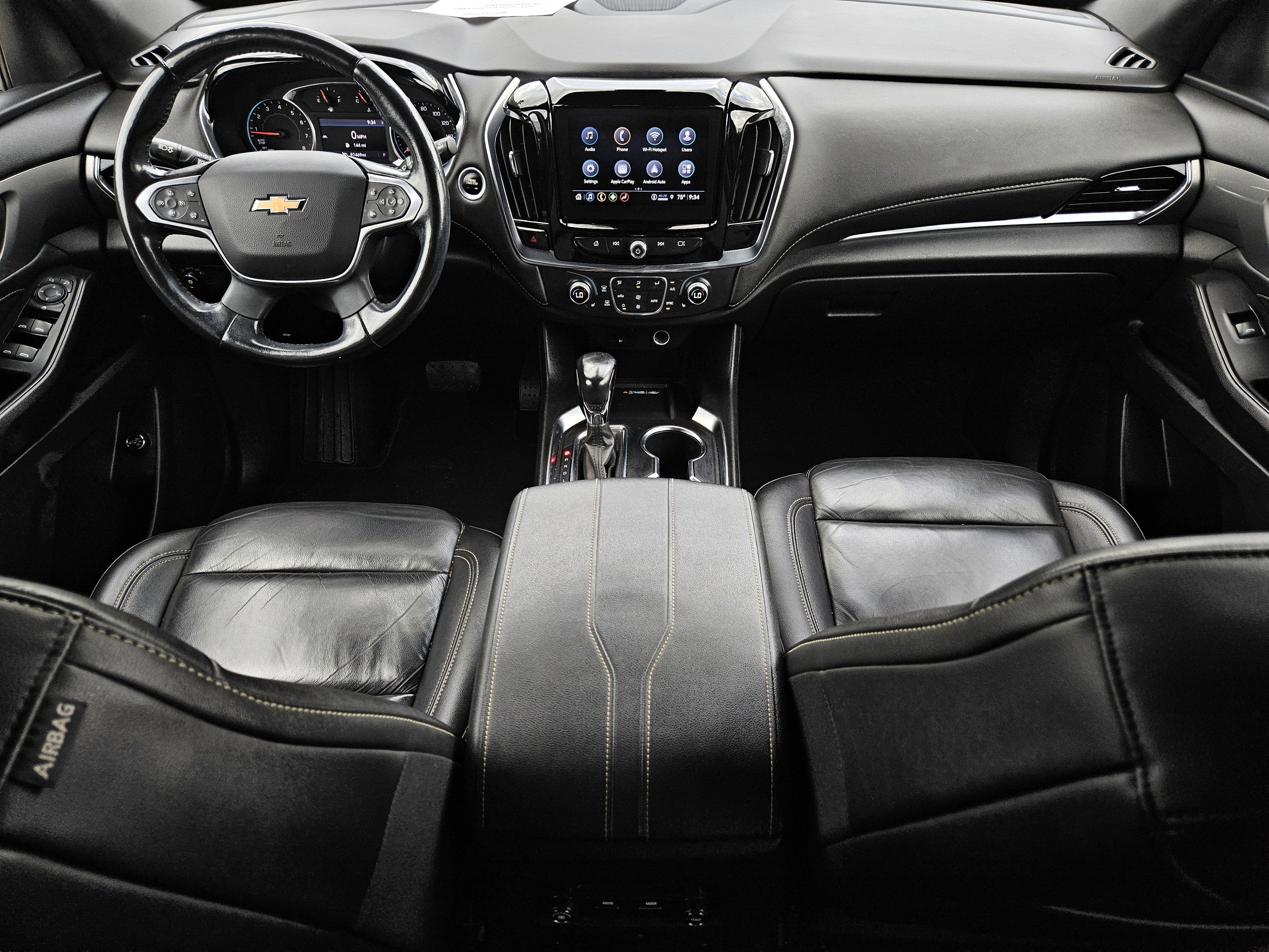 2022 Chevrolet Traverse LT Leather