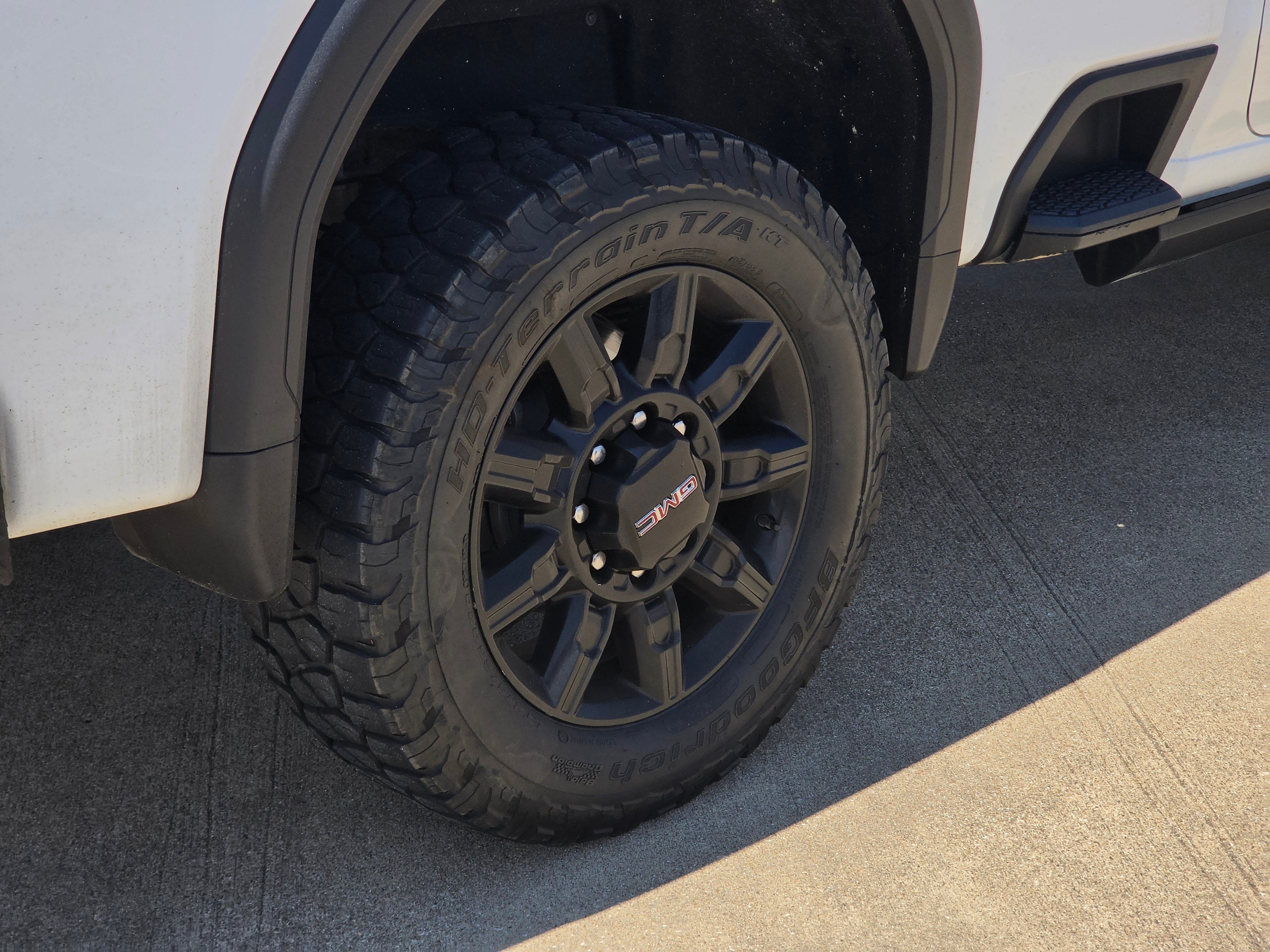 2025 GMC Sierra 2500HD AT4