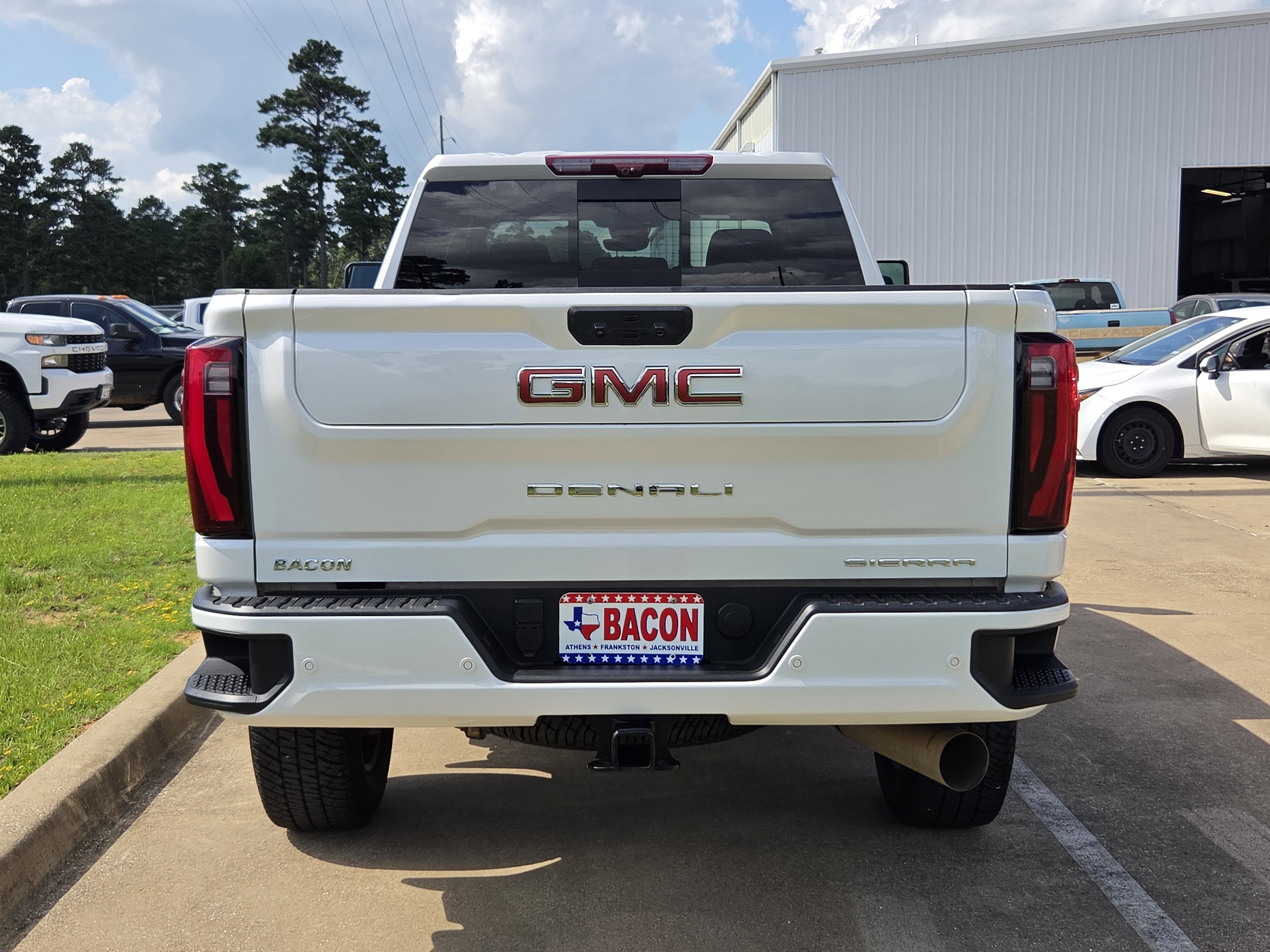2025 GMC Sierra 2500HD Denali