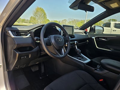 2023 Toyota RAV4 Hybrid SE