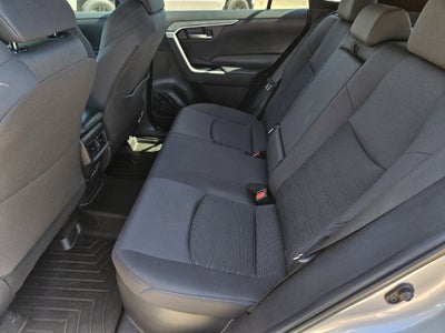 2023 Toyota RAV4 Hybrid SE