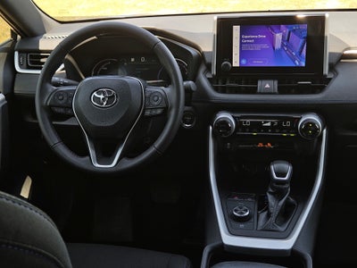 2023 Toyota RAV4 Hybrid SE