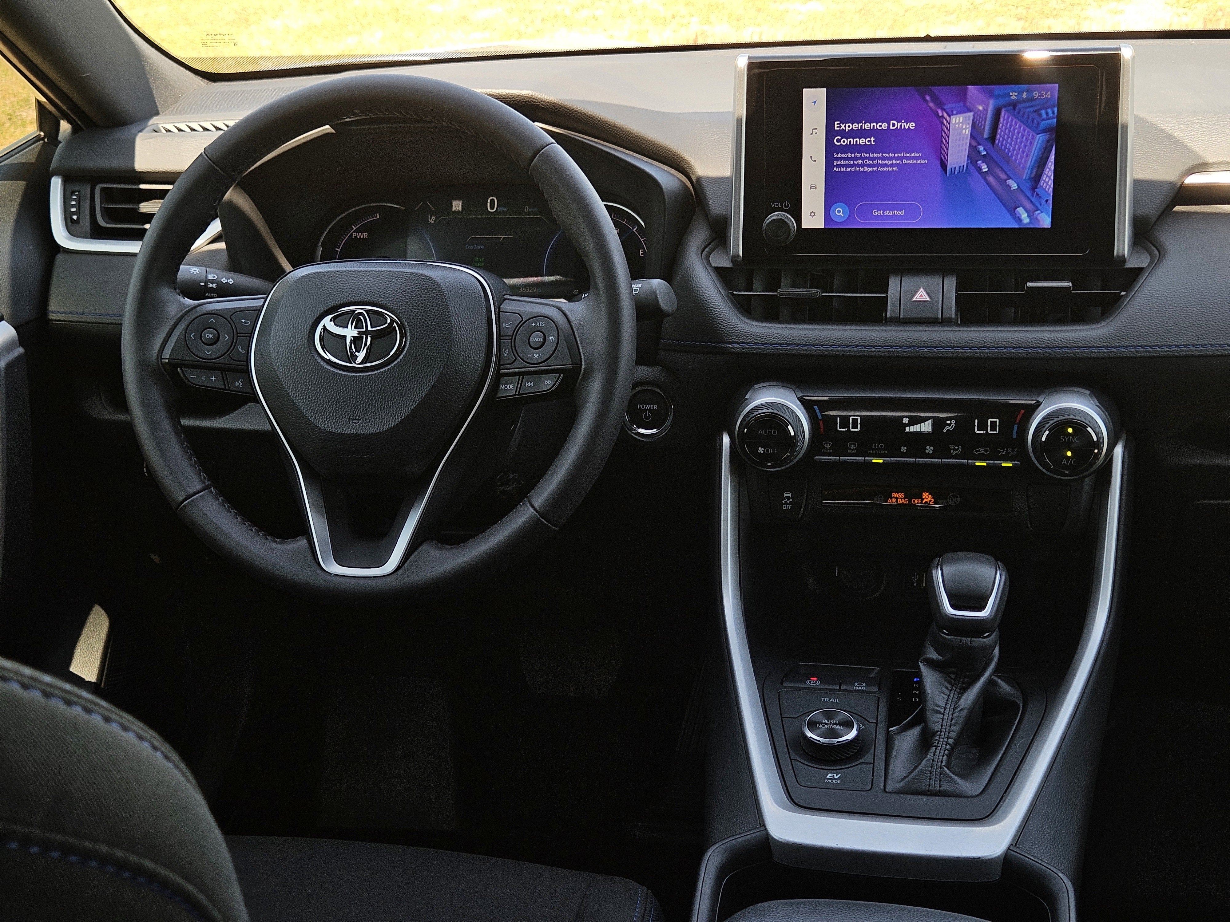 2023 Toyota RAV4 Hybrid SE