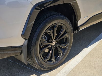 2023 Toyota RAV4 Hybrid SE