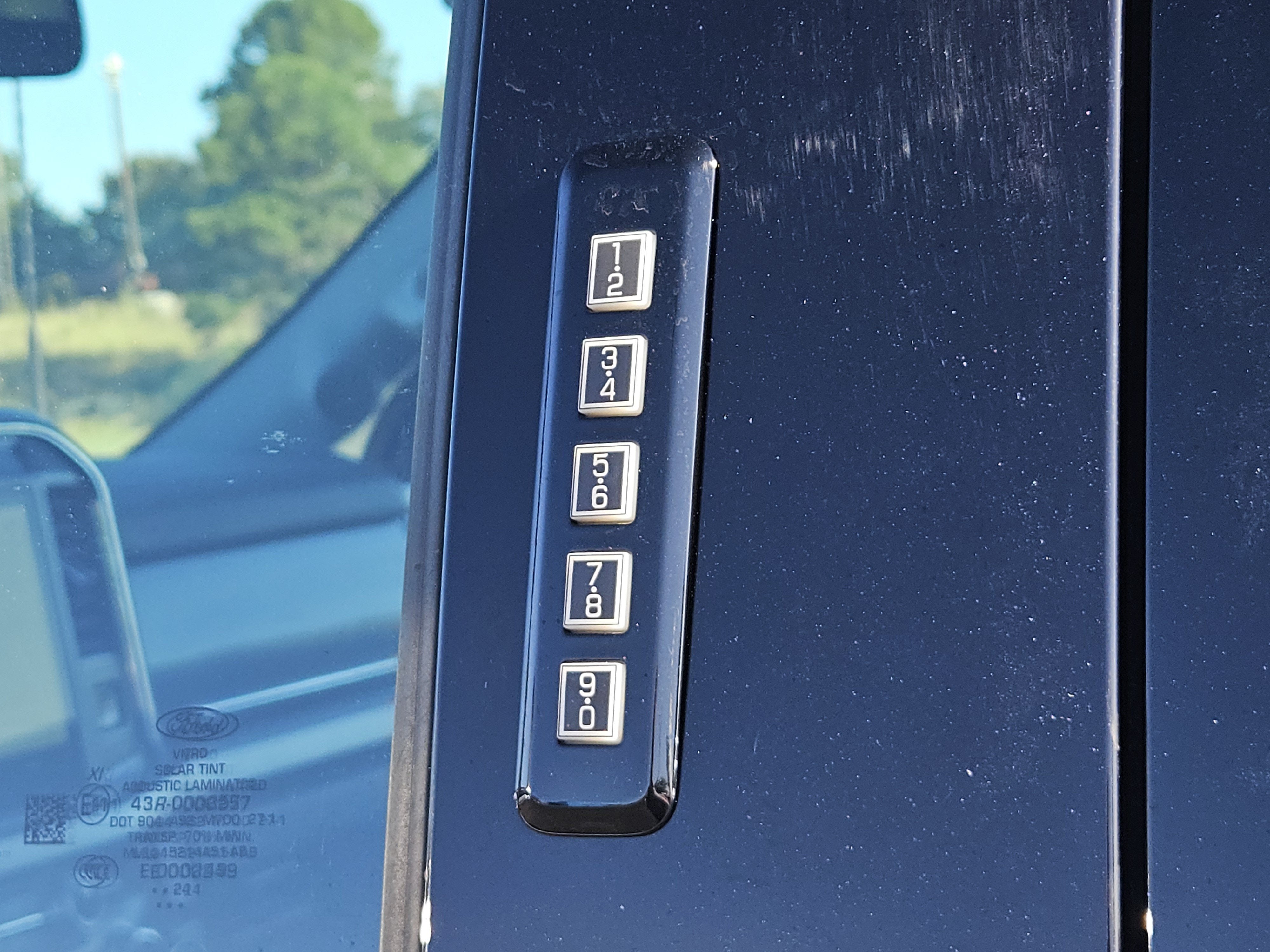 2024 Ford Super Duty F-250 SRW LARIAT