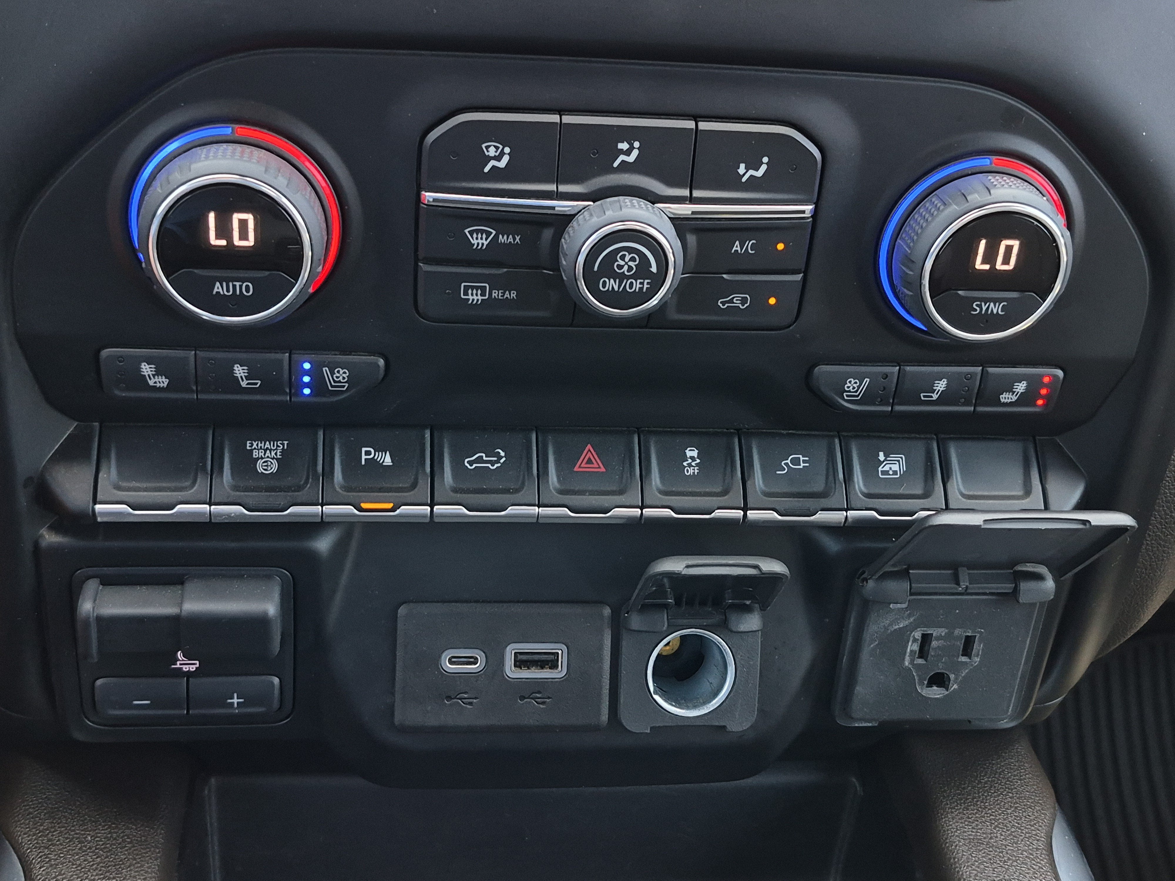 2022 Chevrolet Silverado 3500HD LTZ