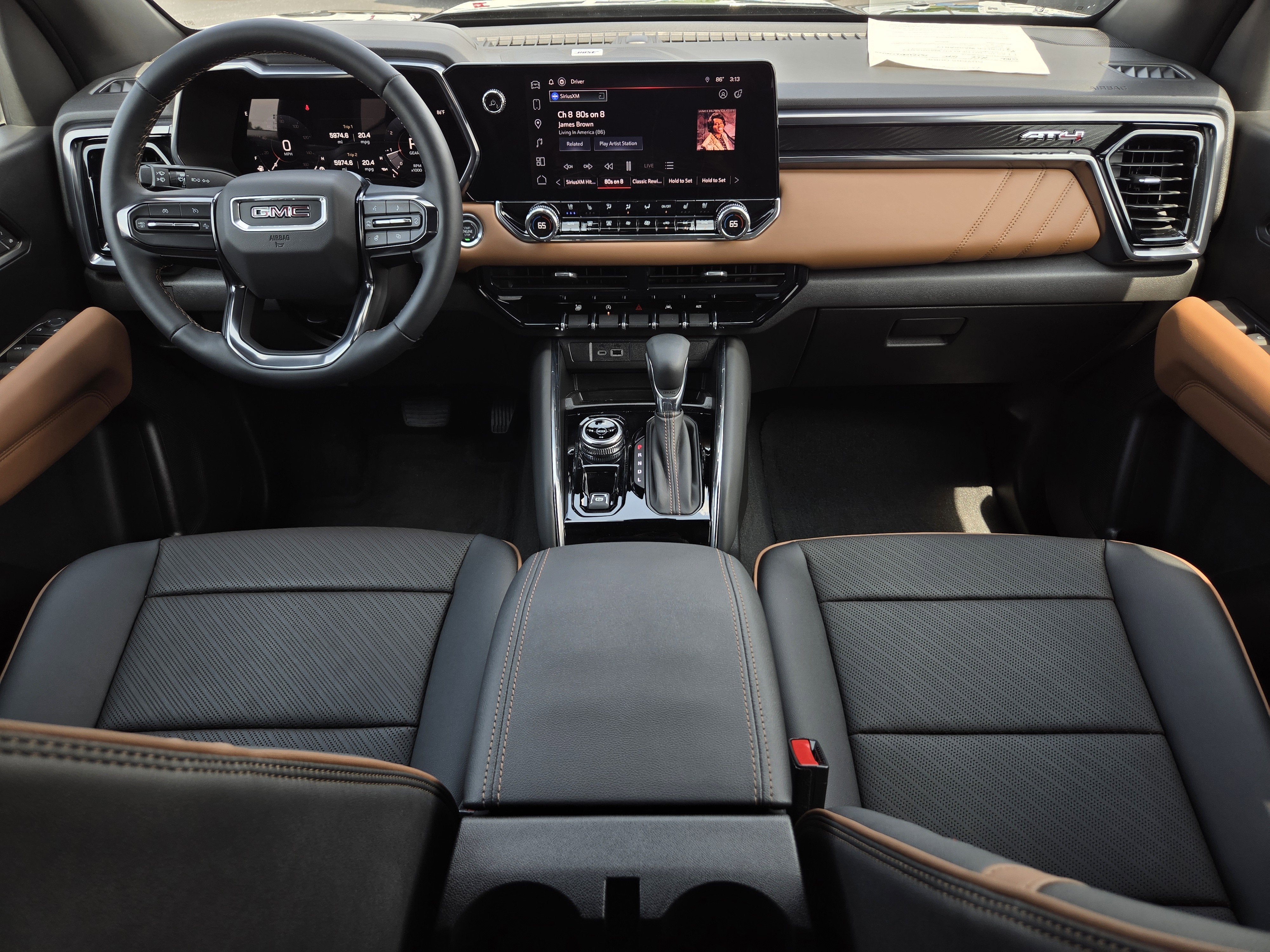 2025 GMC Canyon 4WD AT4