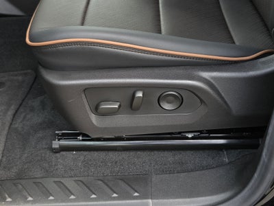 2025 GMC Canyon 4WD AT4