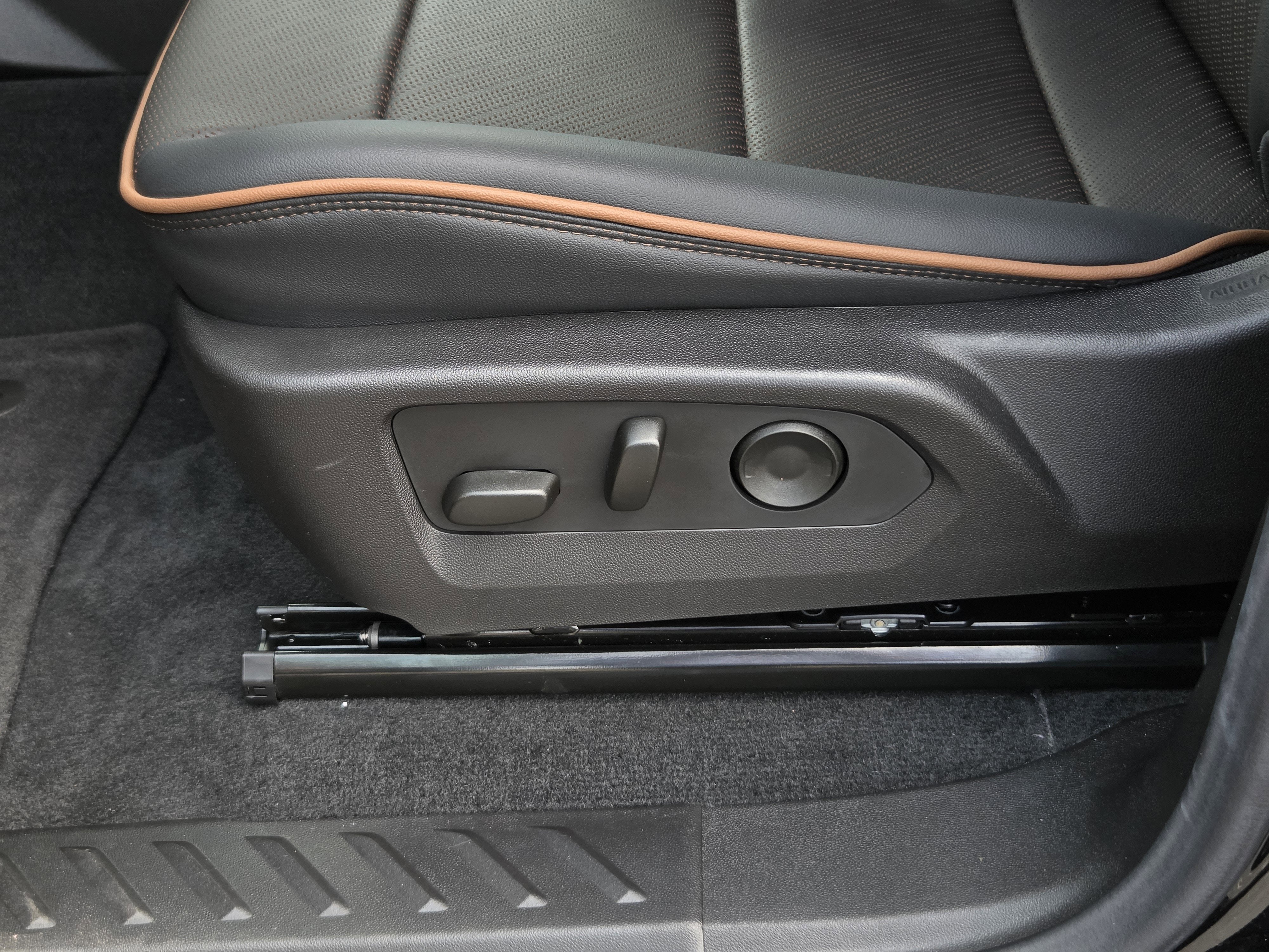 2025 GMC Canyon 4WD AT4