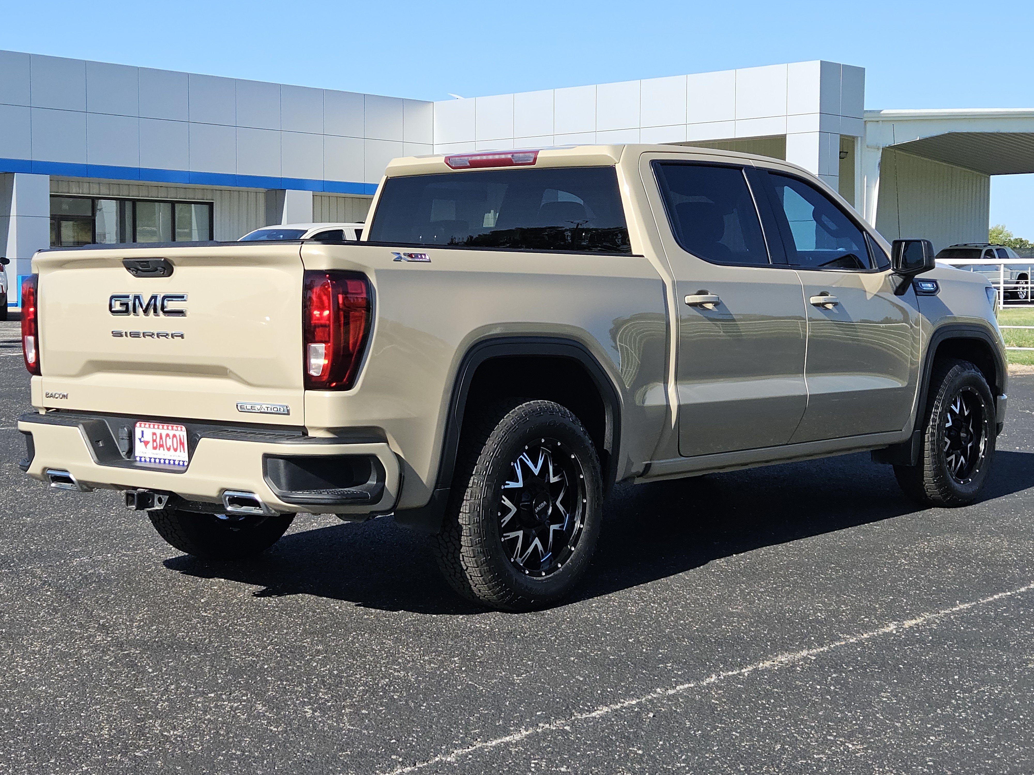 2023 GMC Sierra 1500 Elevation