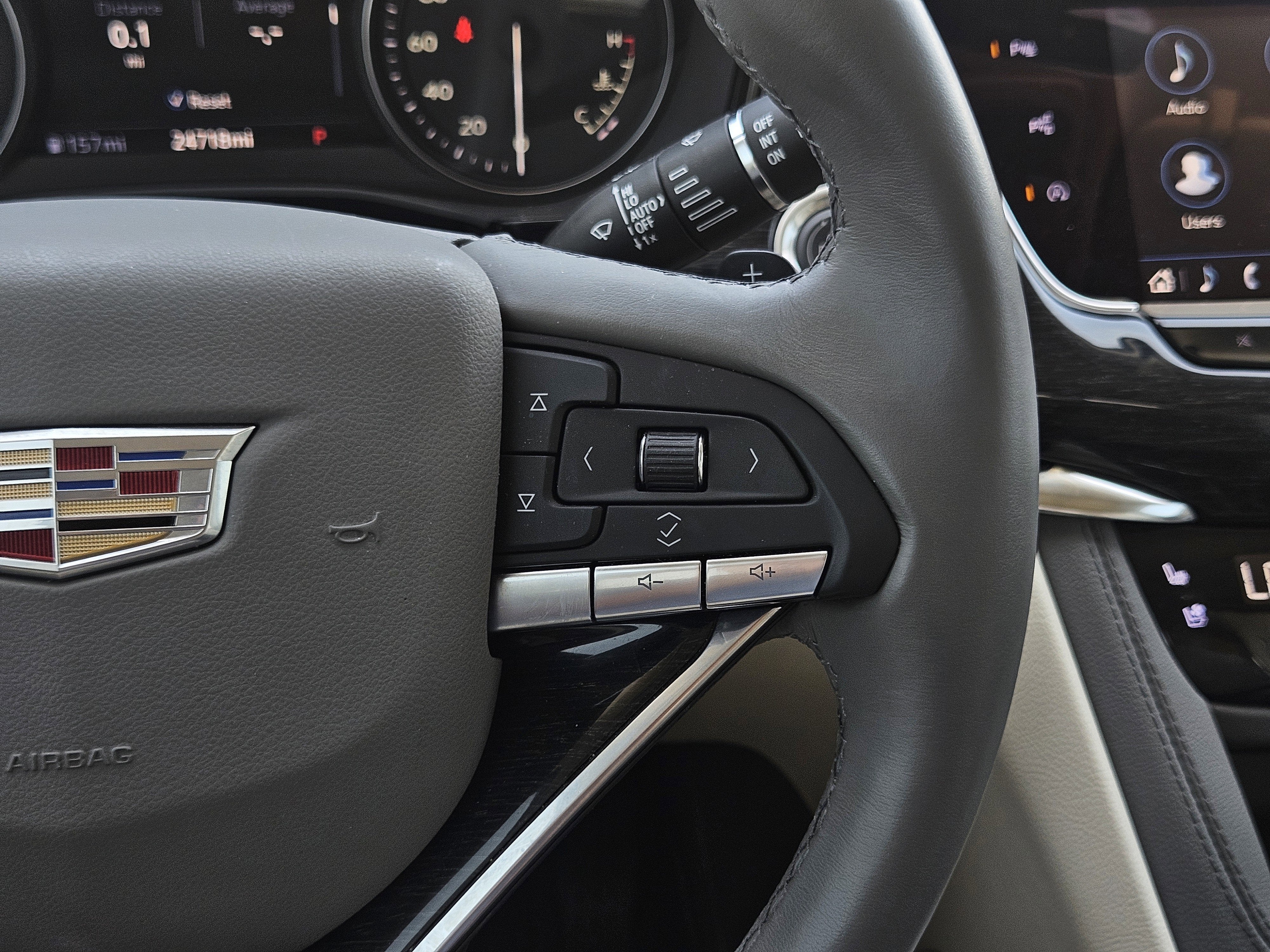 2022 Cadillac XT6 Premium Luxury