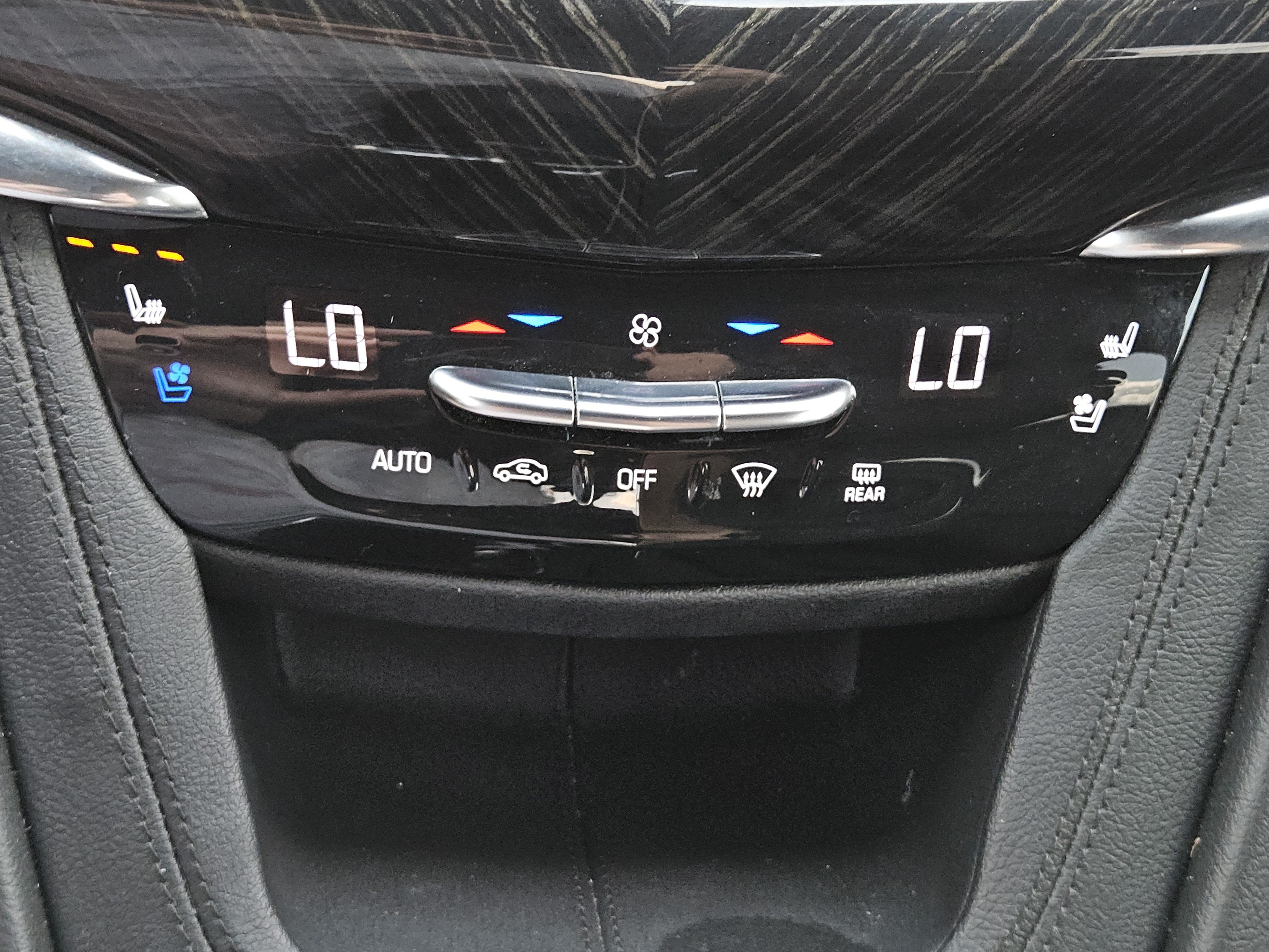 2020 Cadillac XT6 FWD Premium Luxury