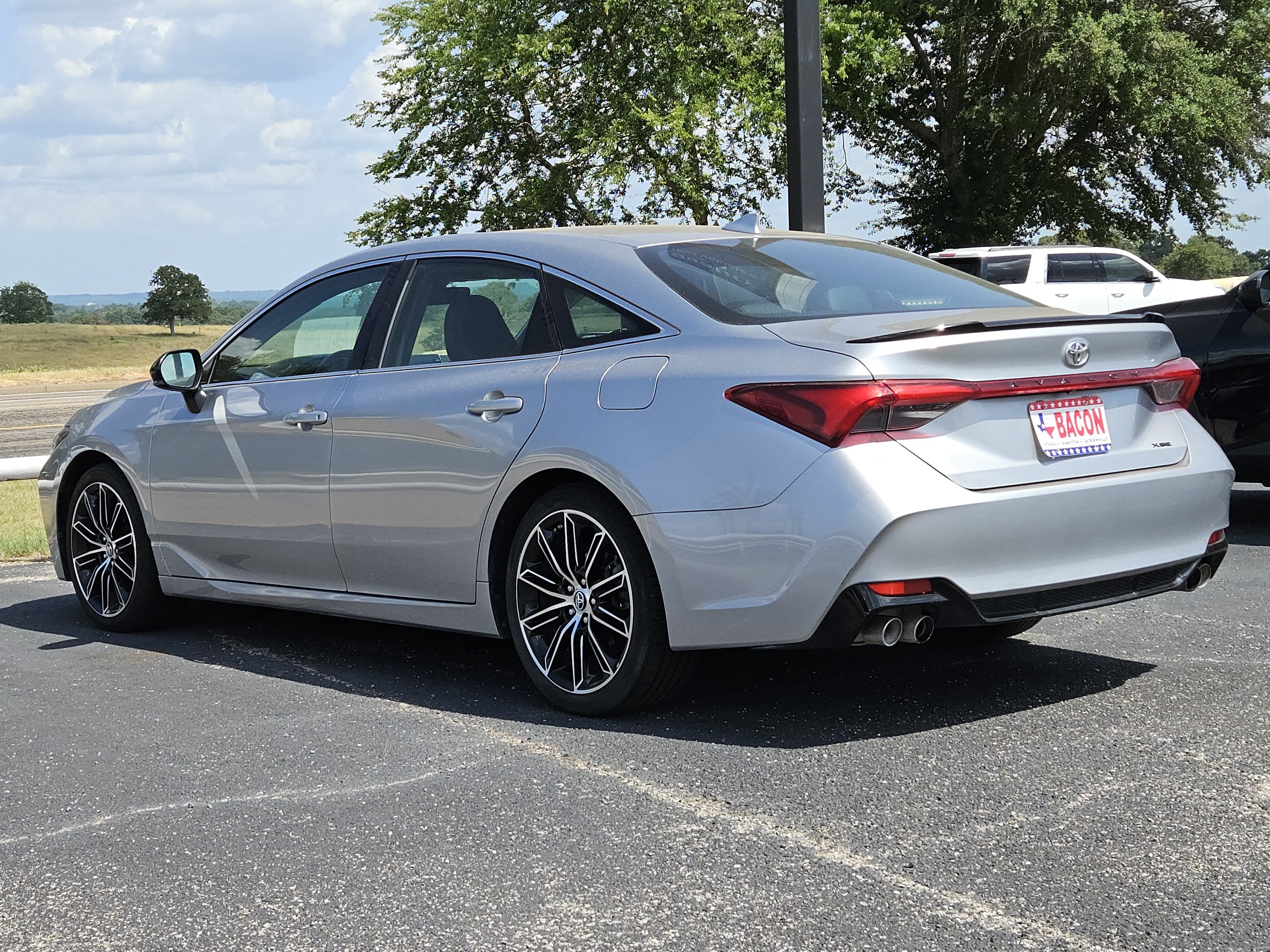2019 Toyota Avalon XLE
