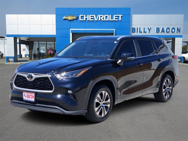 2023 Toyota Highlander BASE