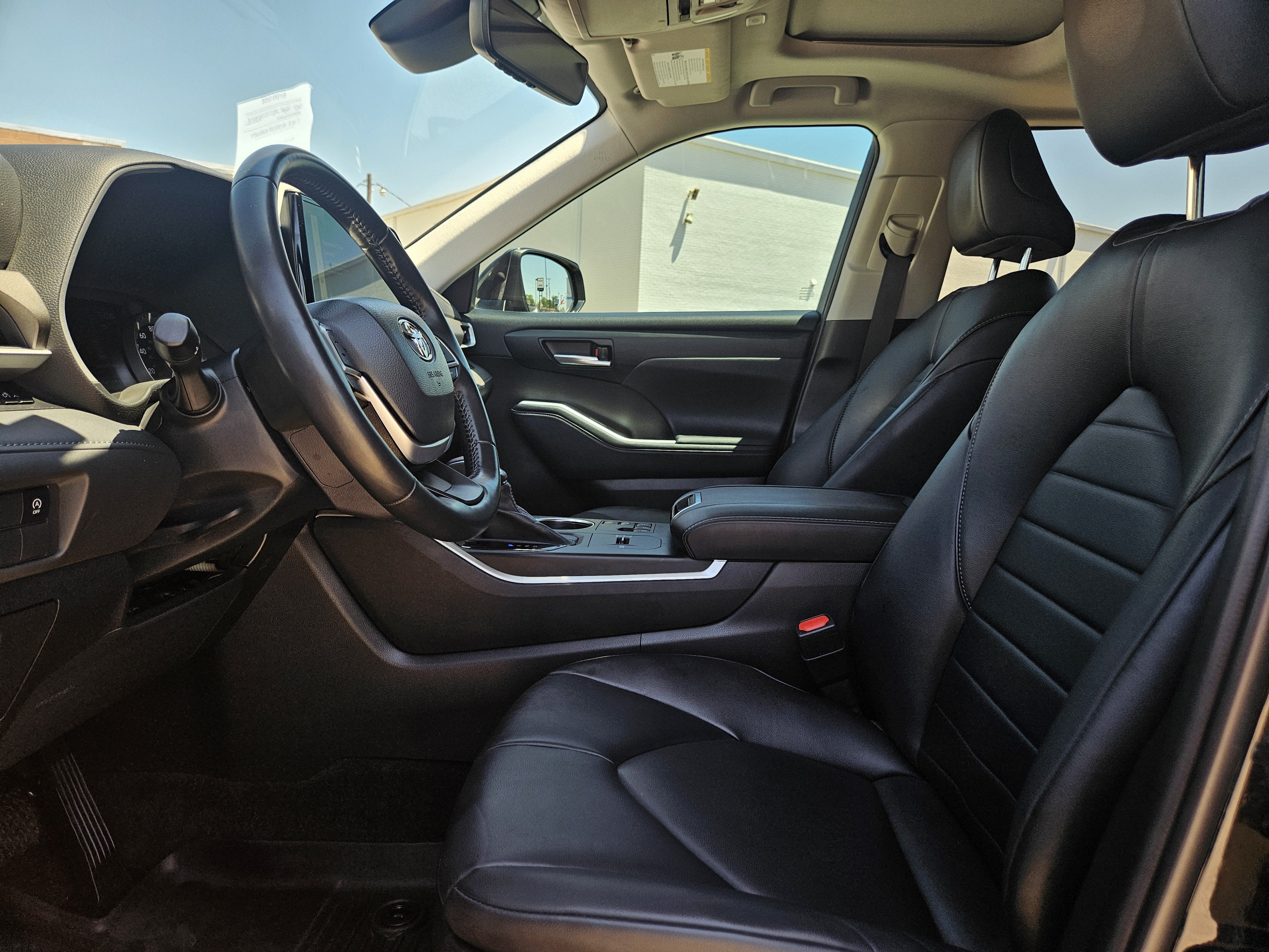 2023 Toyota Highlander BASE
